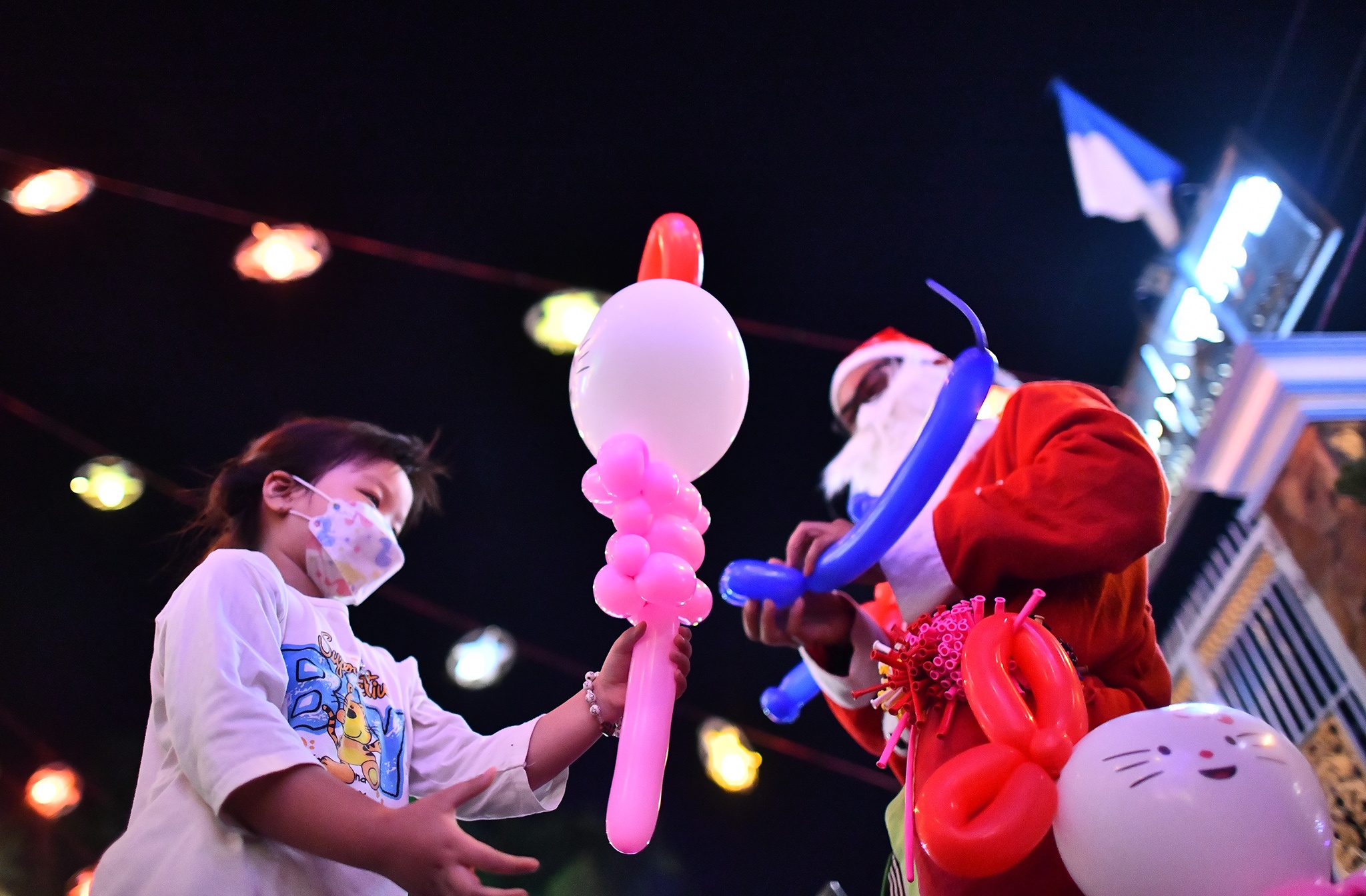 Xom dao Pham The Hien dip Giang sinh anh 7