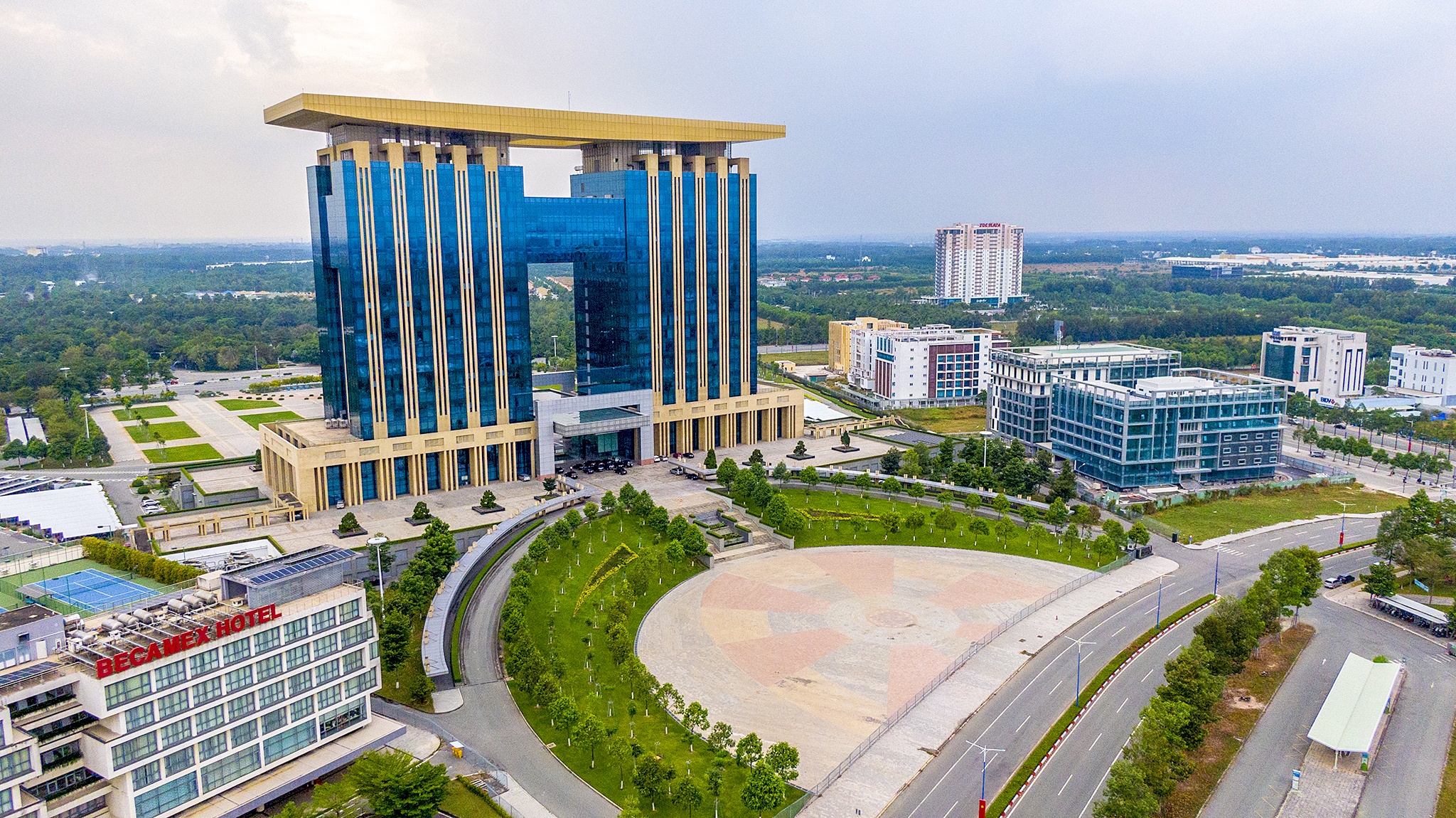 Dien mao Binh Duong sau 25 nam tai lap tinh hinh anh