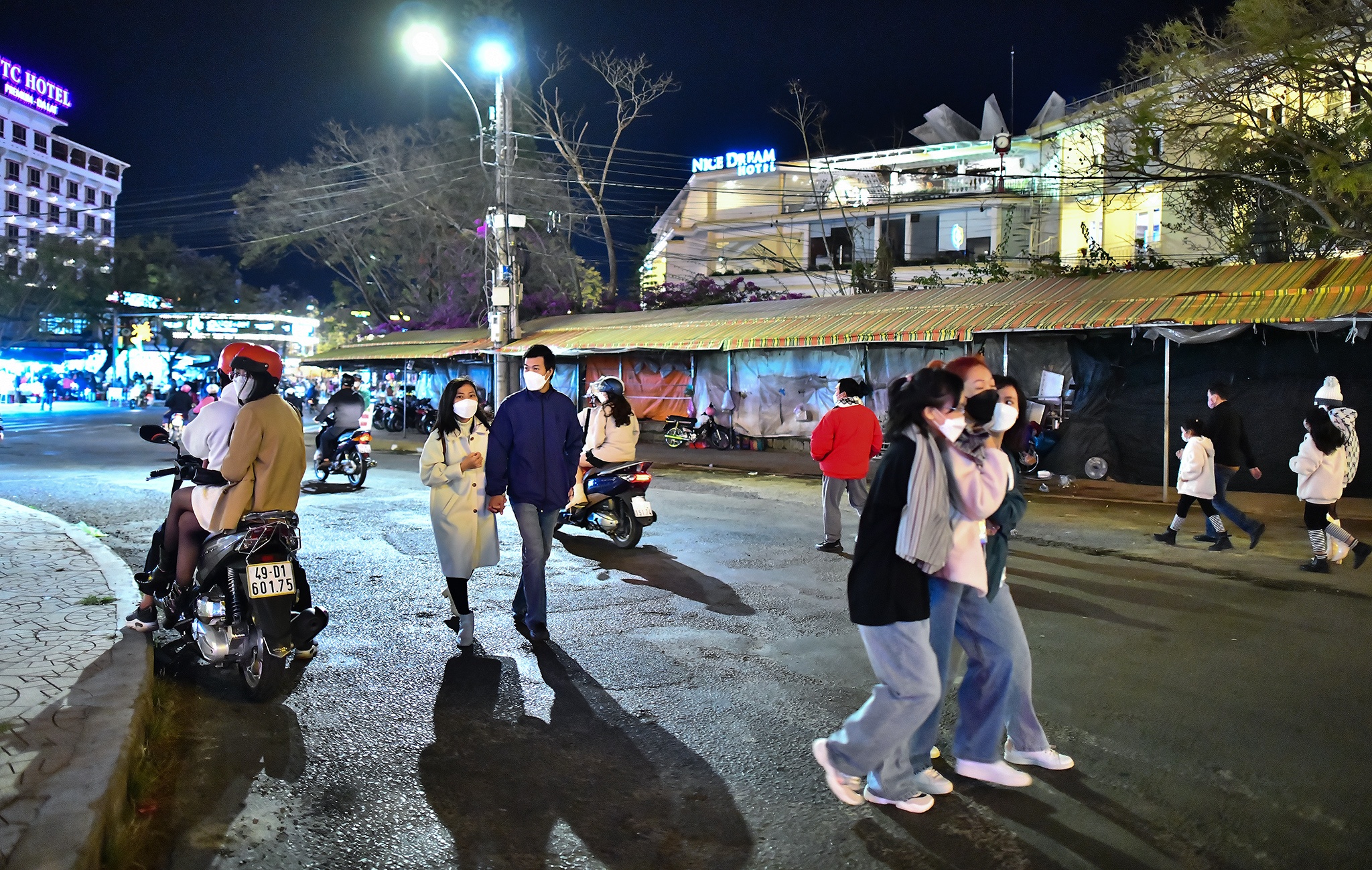 Cho dem Da Lat vang ve anh 10