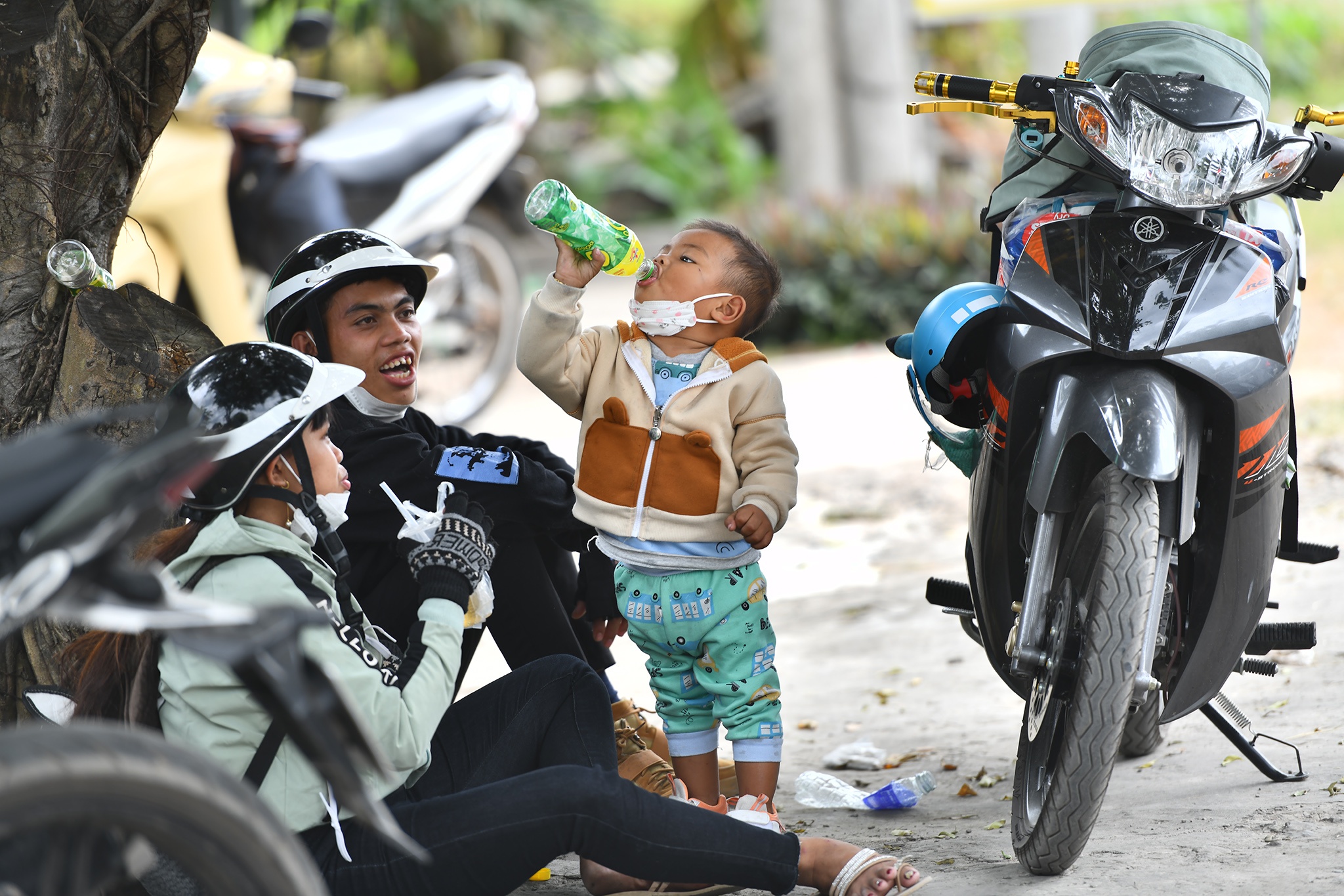 Nguoi mien Tay tro lai TP.HCM lam viec anh 12