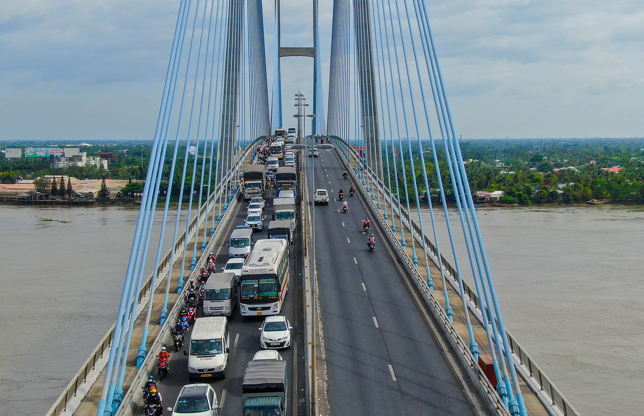 Nguoi mien Tay tro lai TP.HCM lam viec anh 8