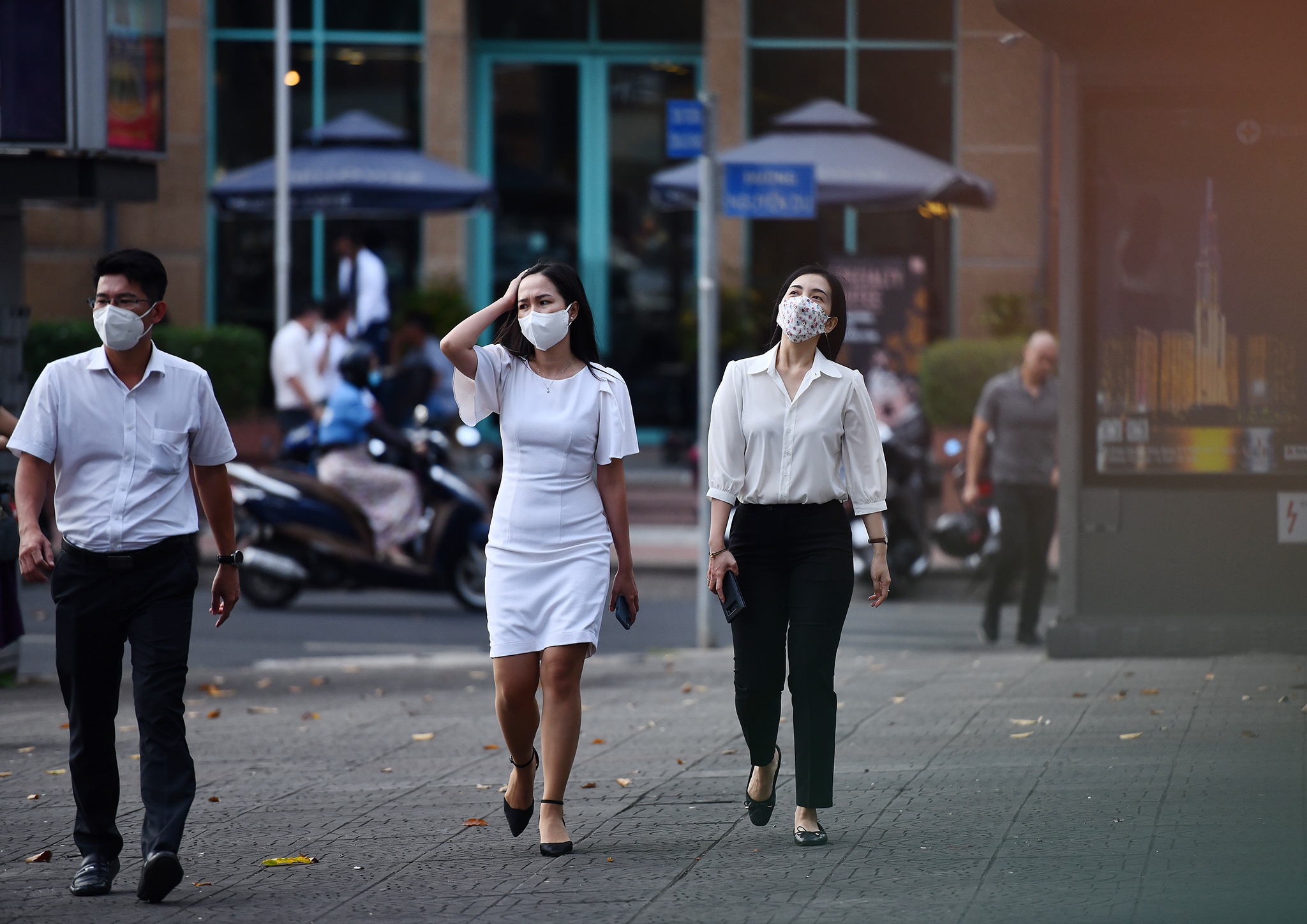 TP.HCM ngay lam viec dau nam anh 9