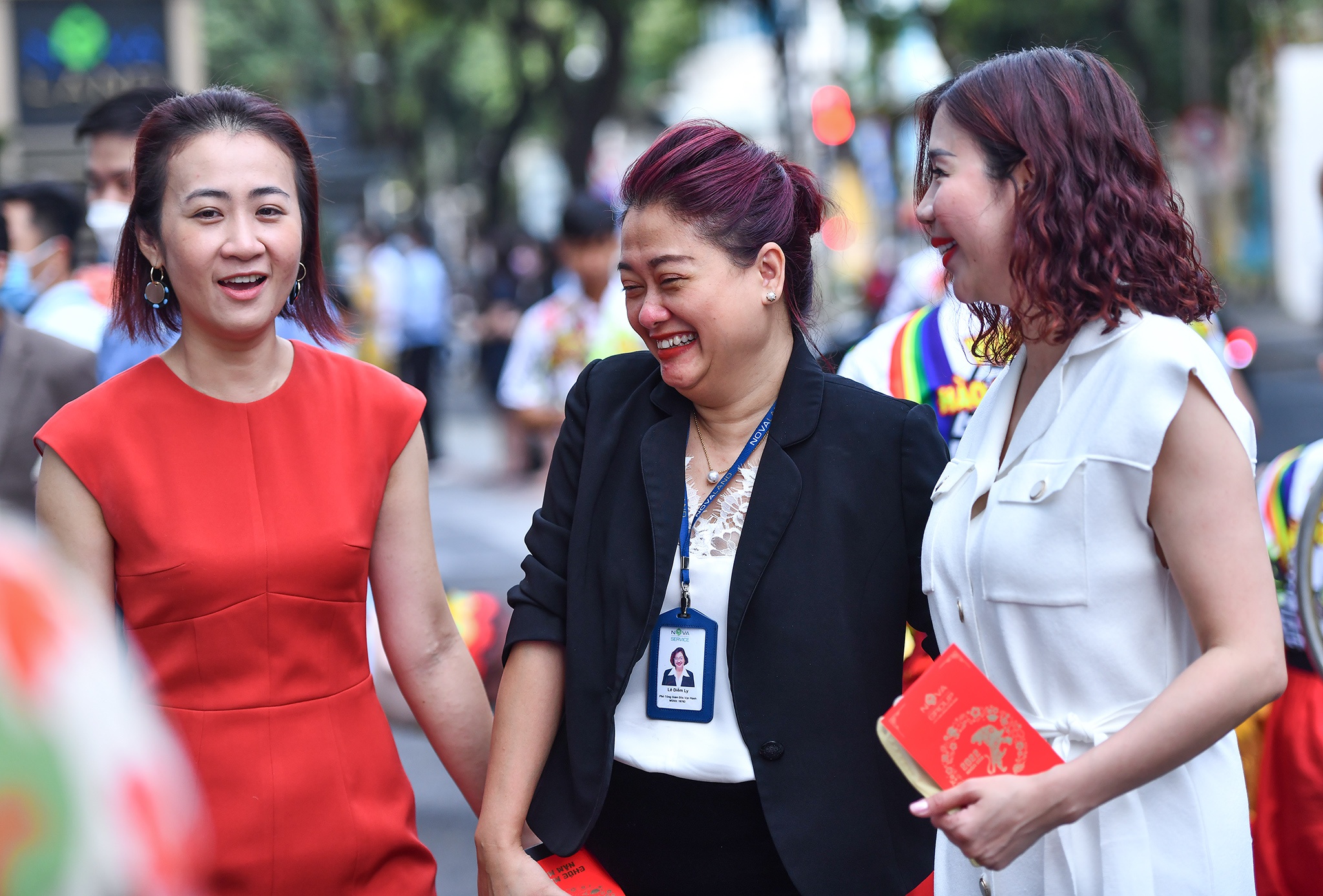 Doanh nghiep TP.HCM dong loat khai truong anh 10