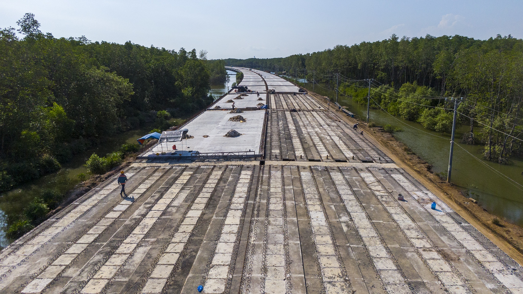 Can canh cao toc Ben Luc - Long Thanh anh 6