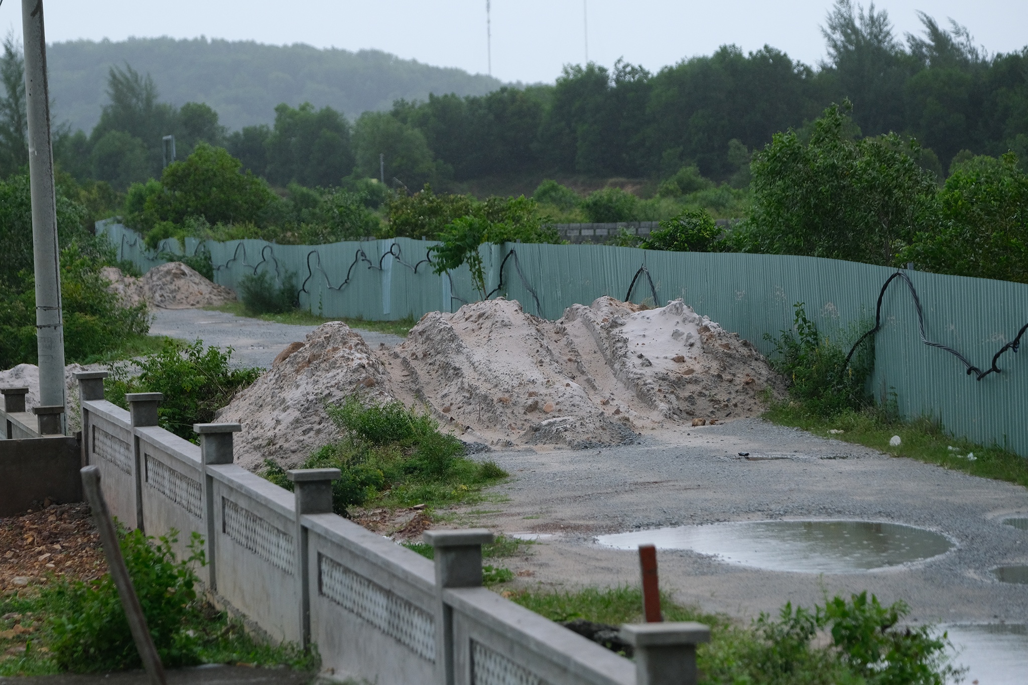 79 biet thu trai phep anh 9