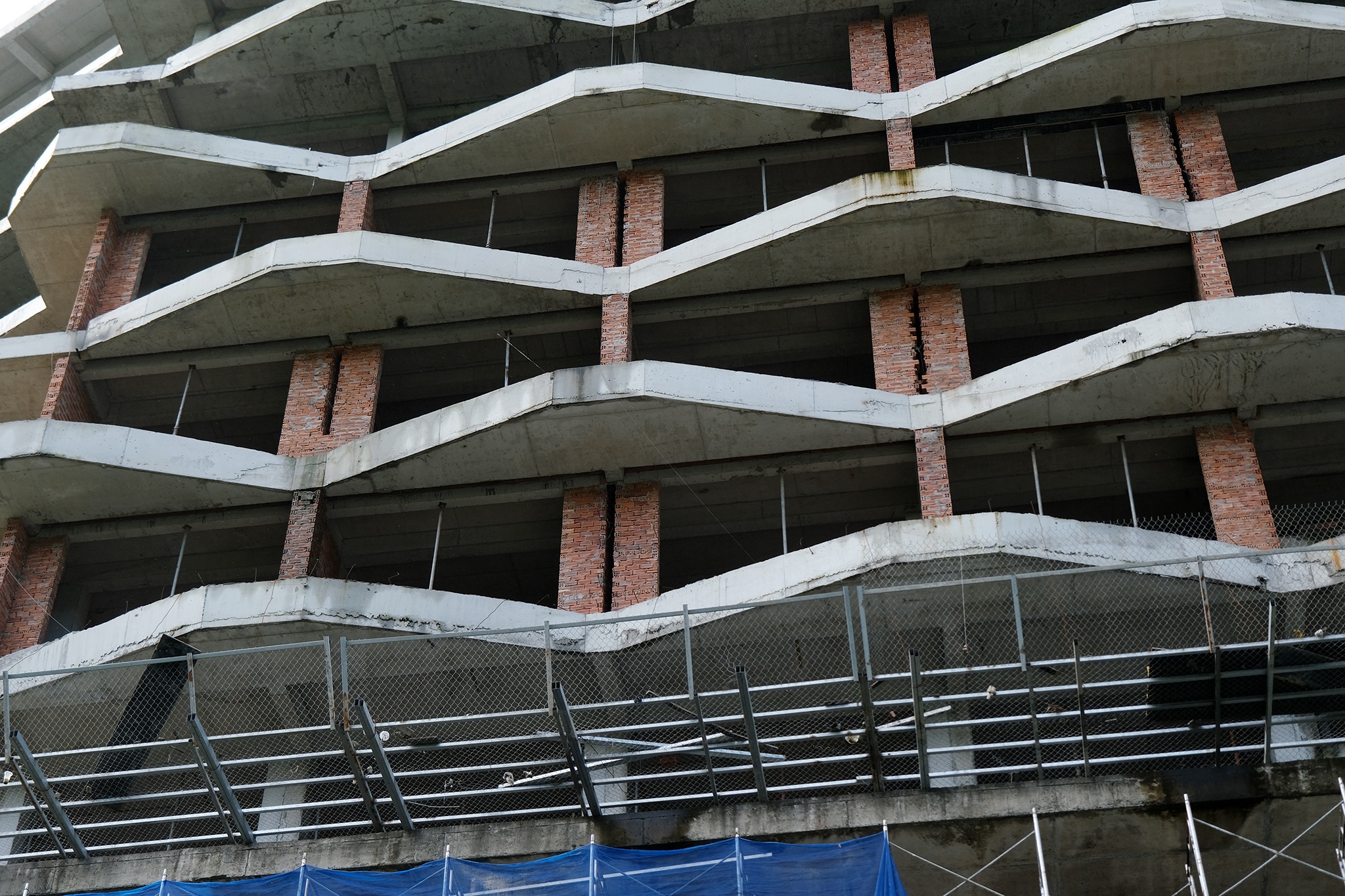 Khach san 12 tang anh 5