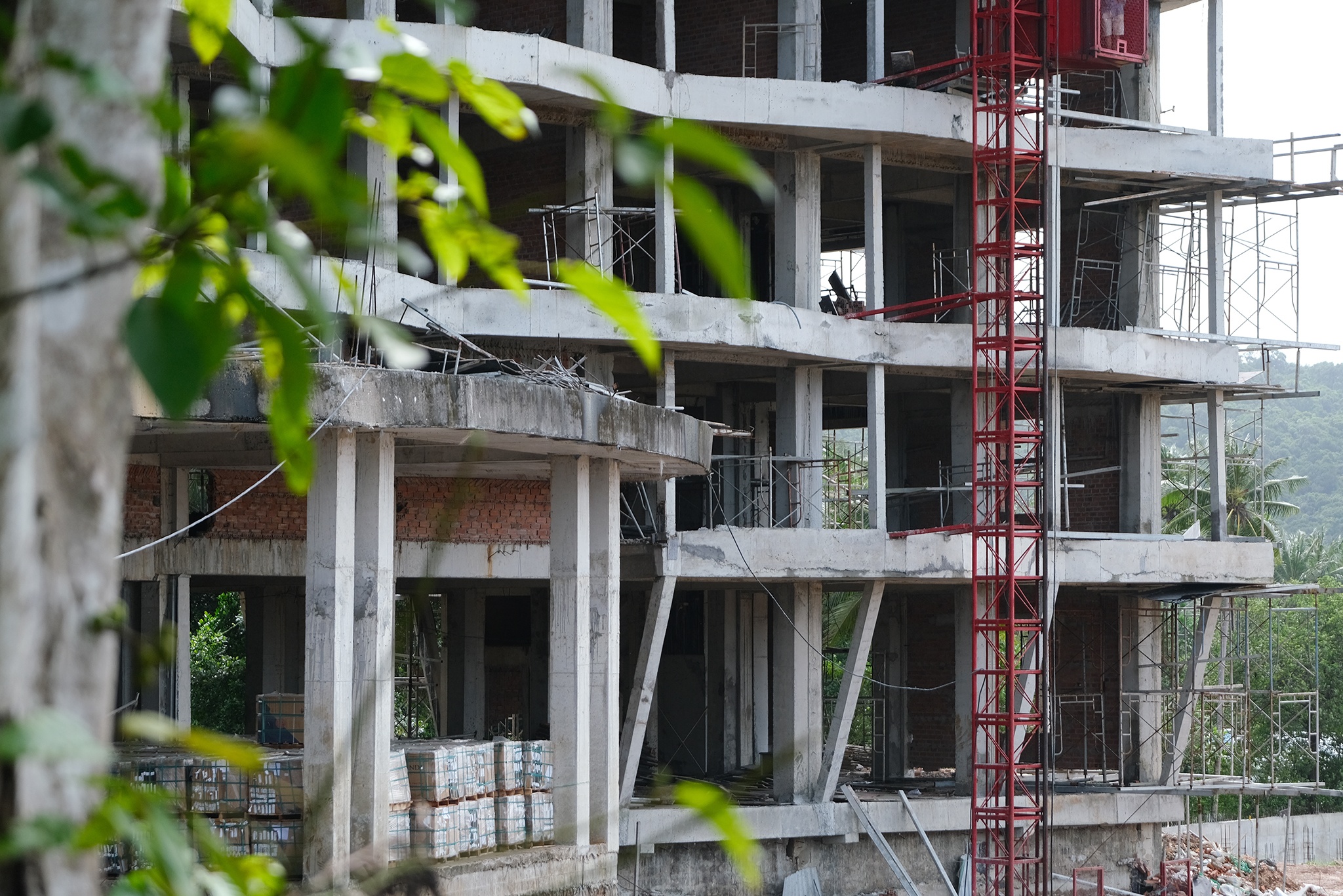 Khach san 12 tang anh 7