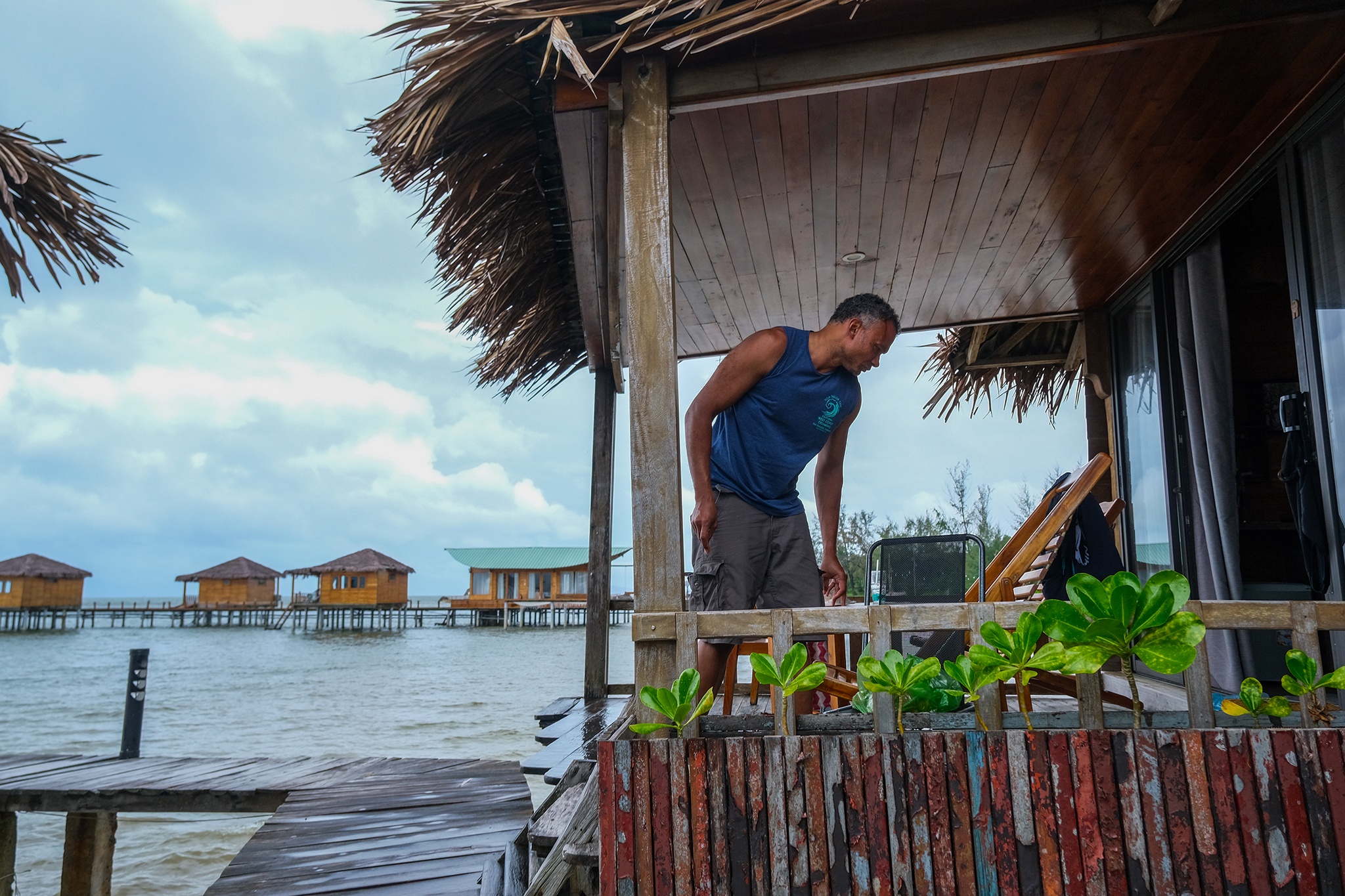 18 bungalow trai phep anh 7