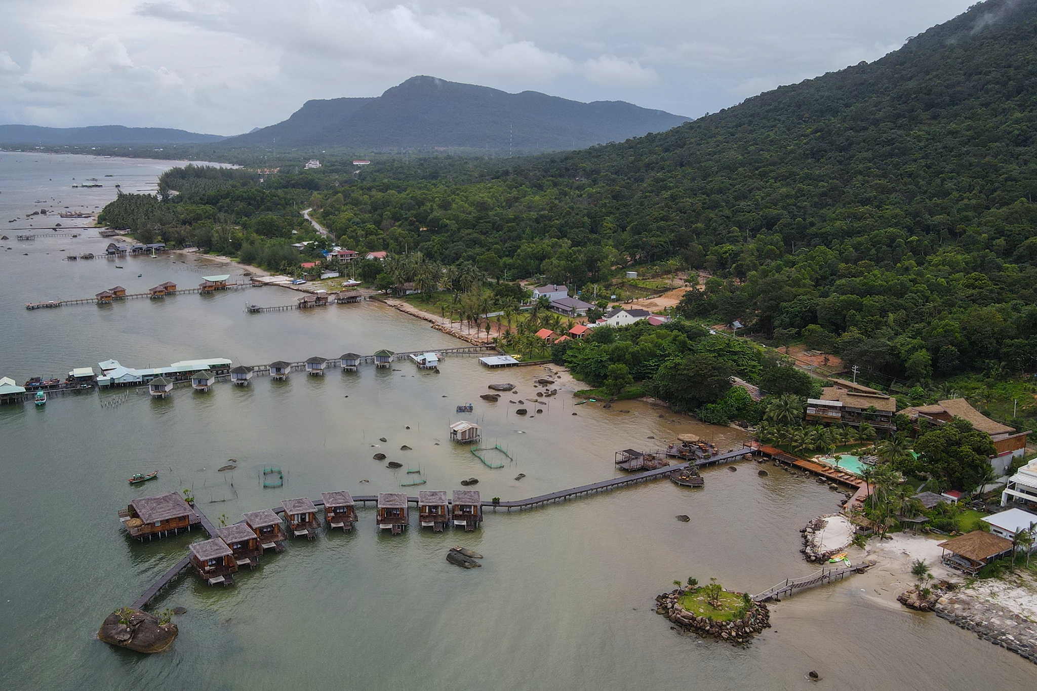 18 bungalow trai phep anh 12