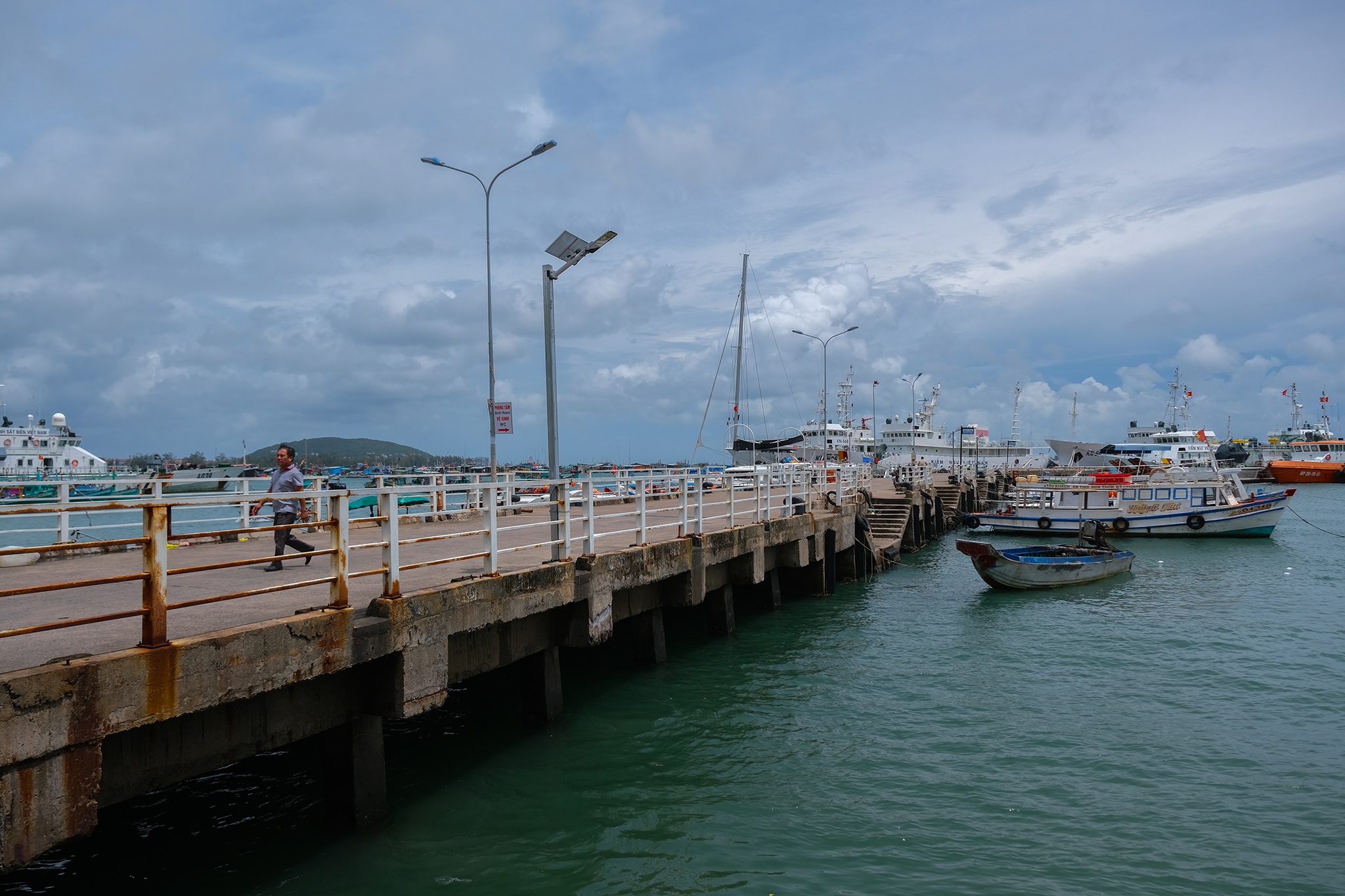 Cang quoc te An Thoi anh 2