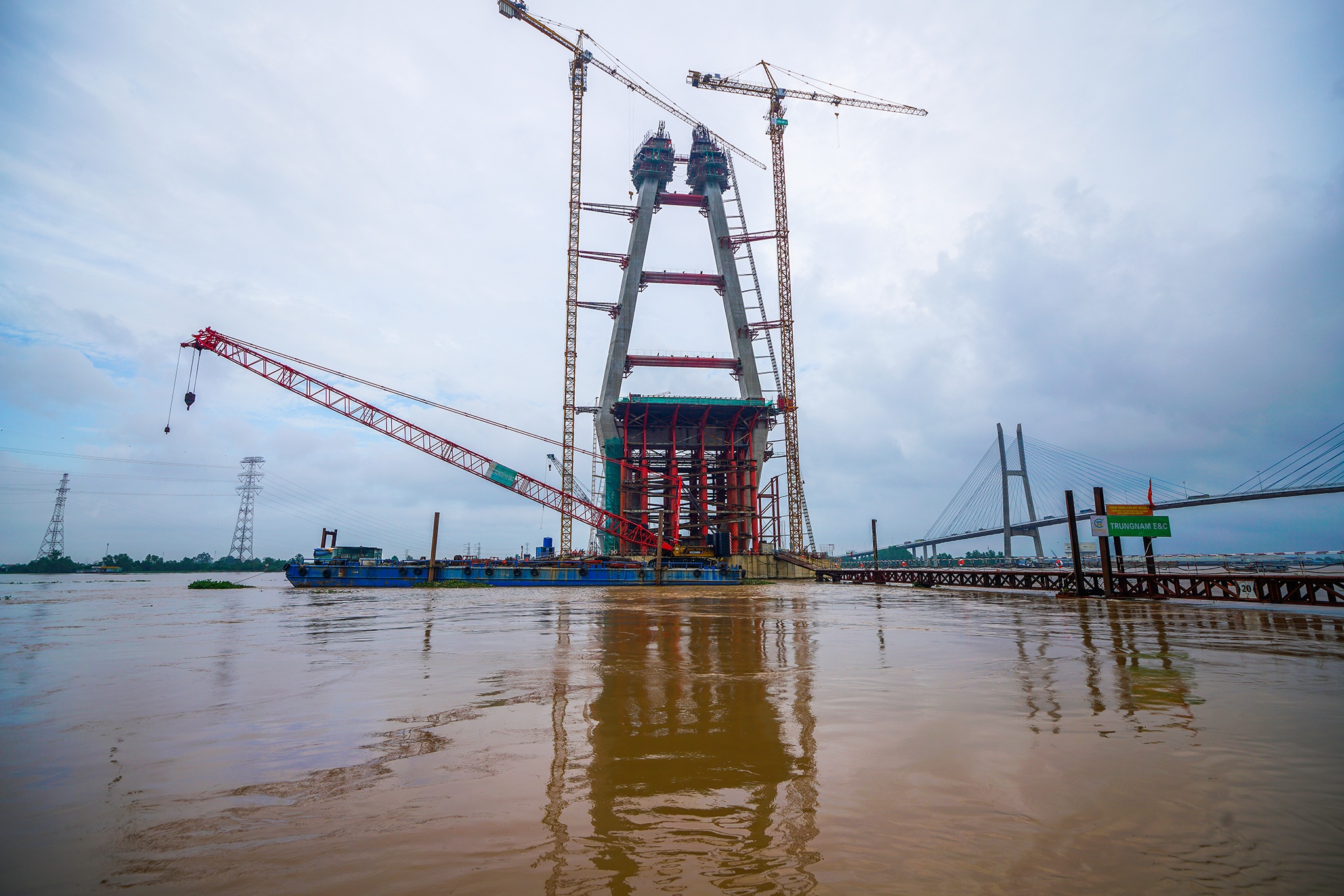 Sap san cau My Thuan anh 7