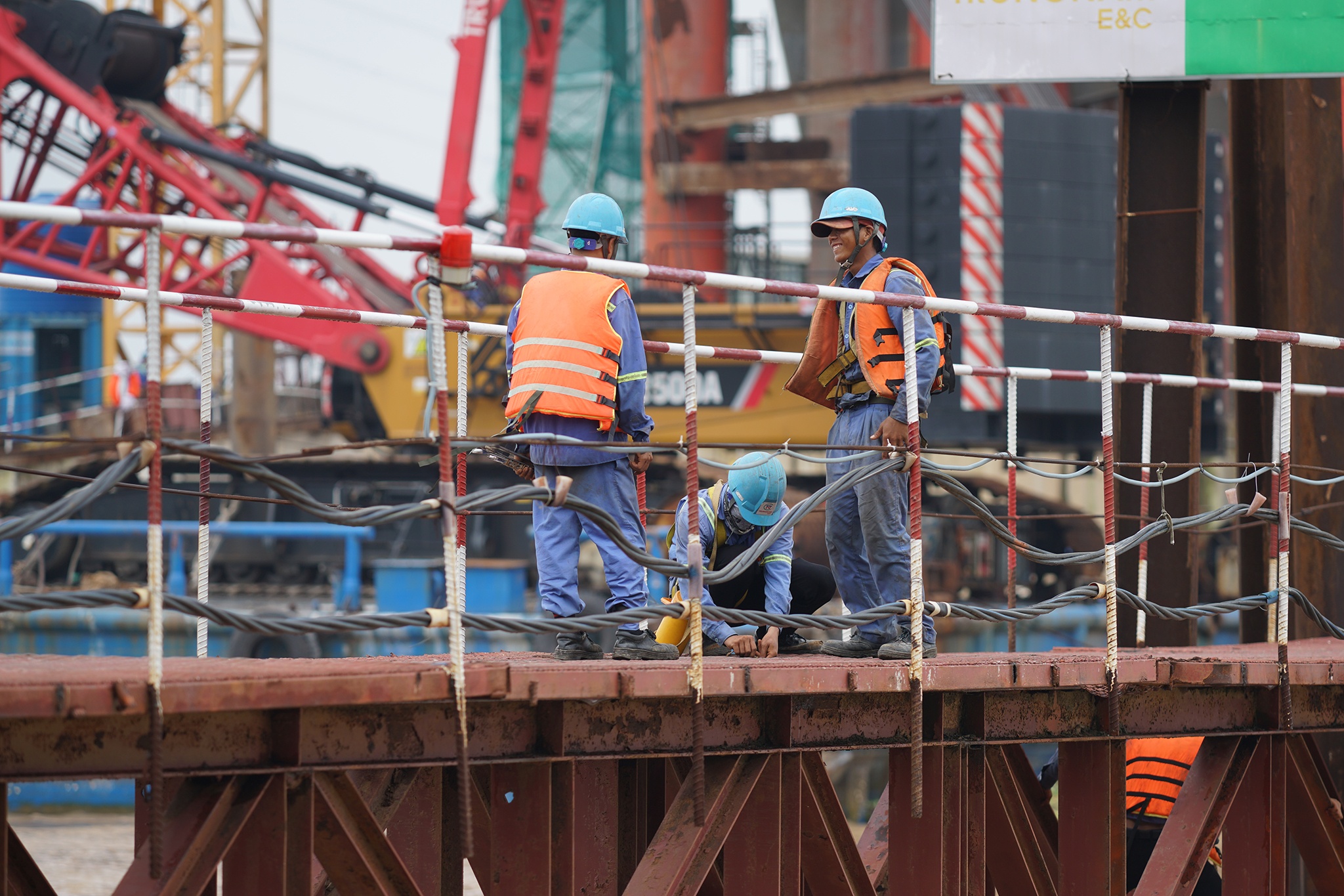 Sap san cau My Thuan anh 4