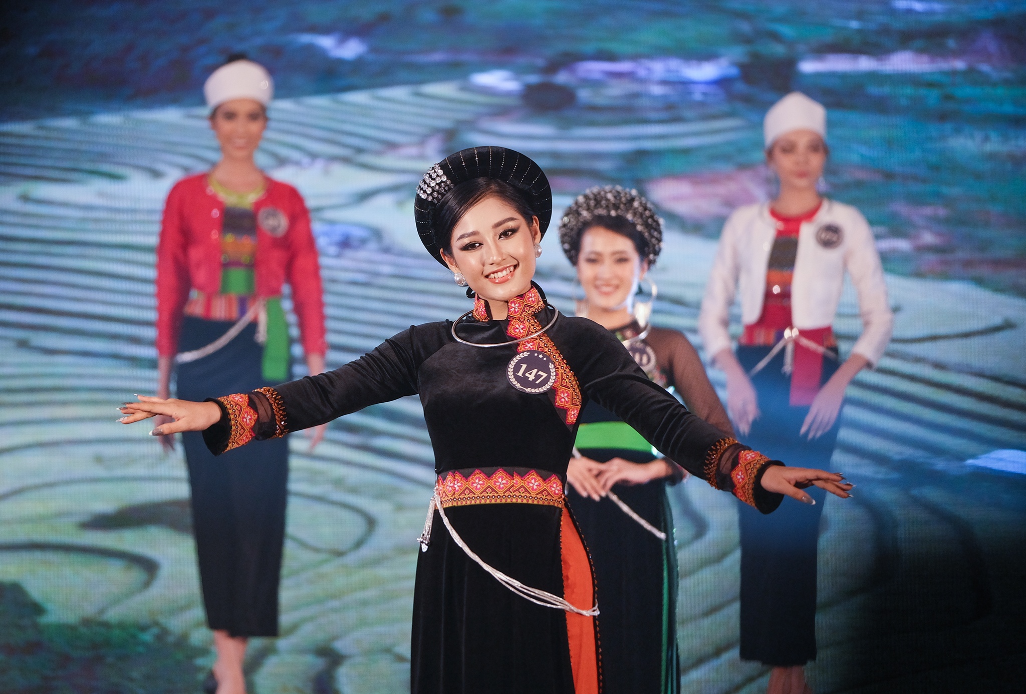 Hoa khoi Nam Bo anh 4