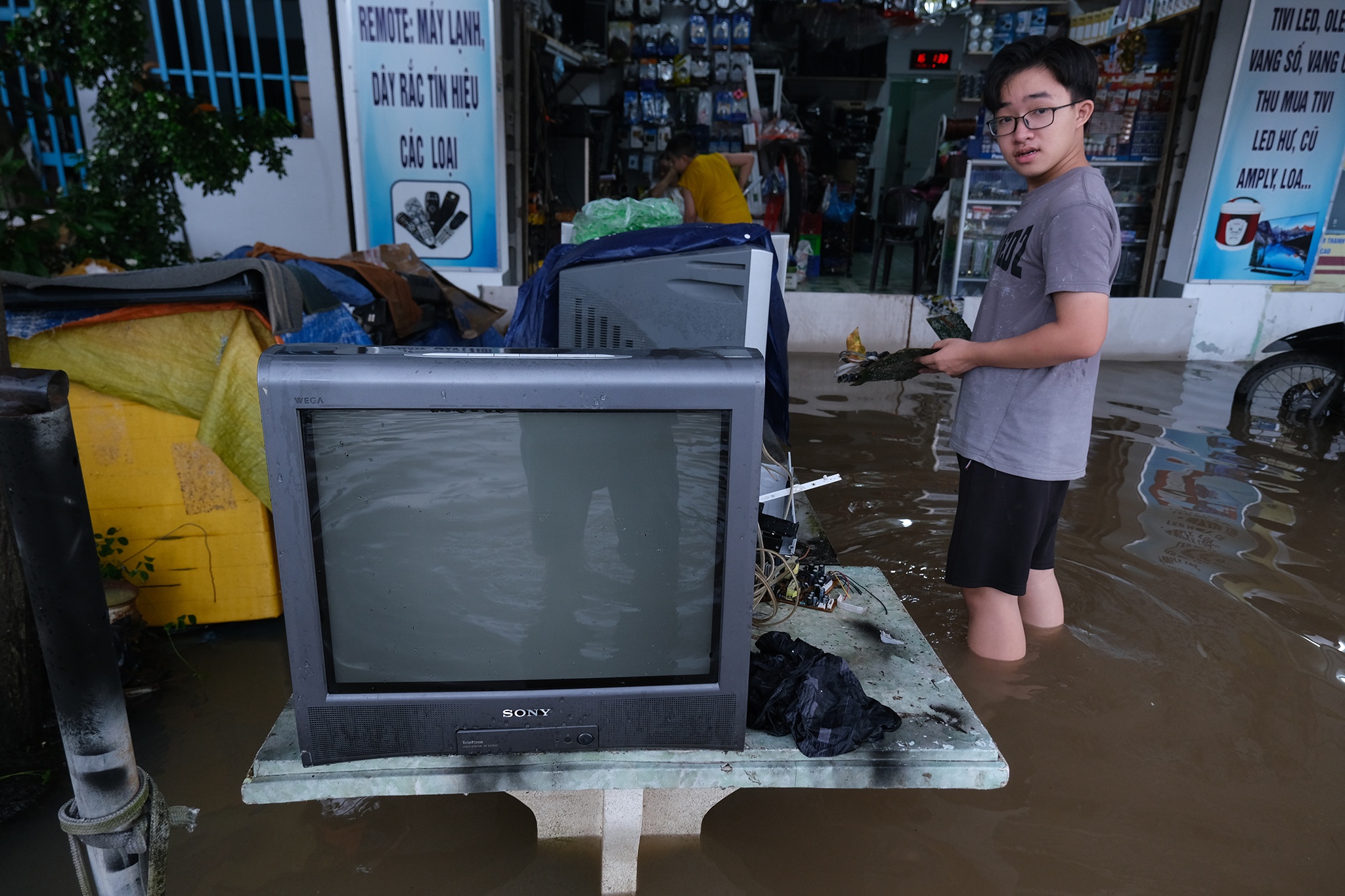 Trieu cuong dang cao, nhieu noi o Can Tho thanh 'oc dao' hinh anh