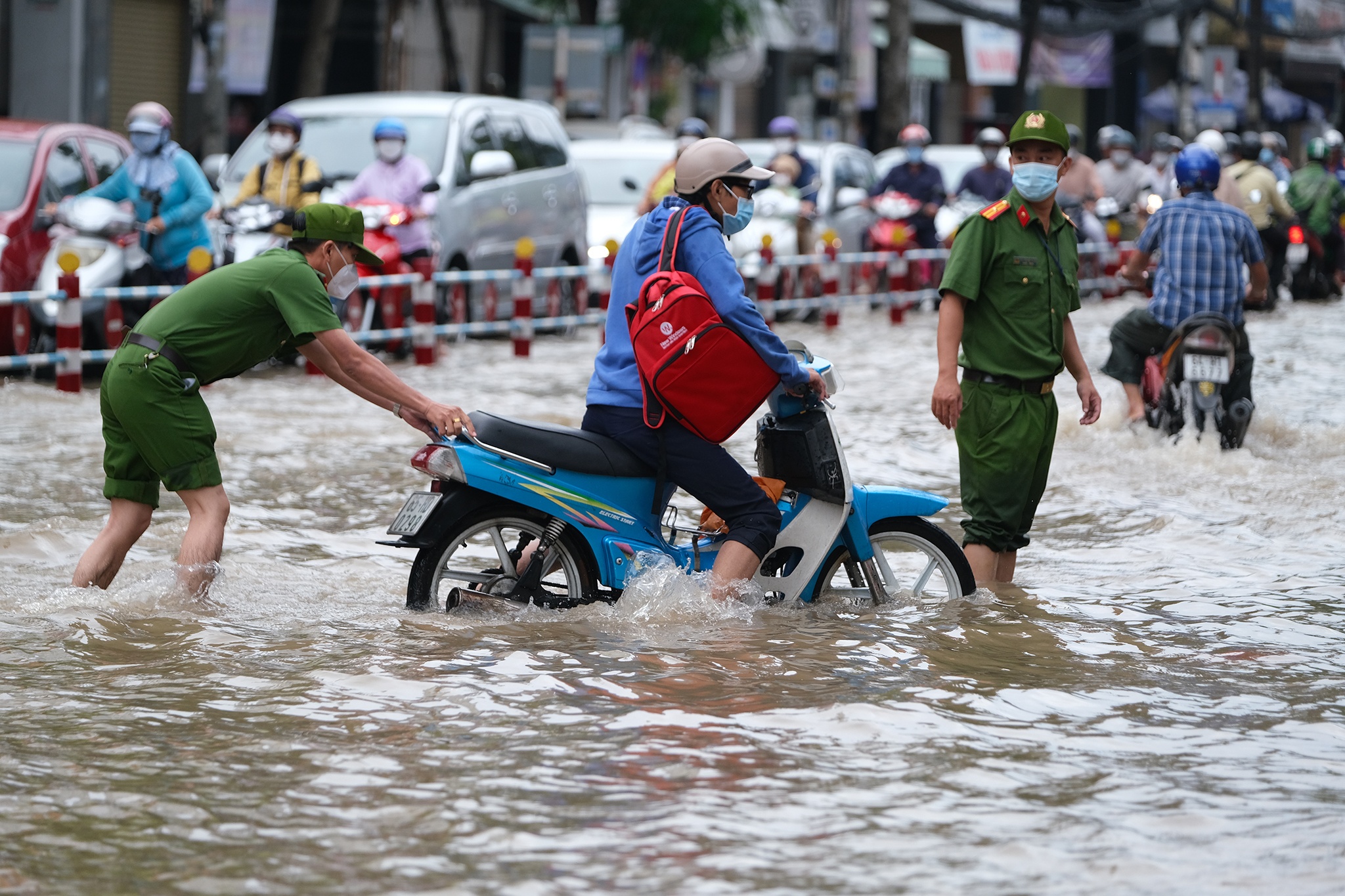 Cong an giup dan anh 3