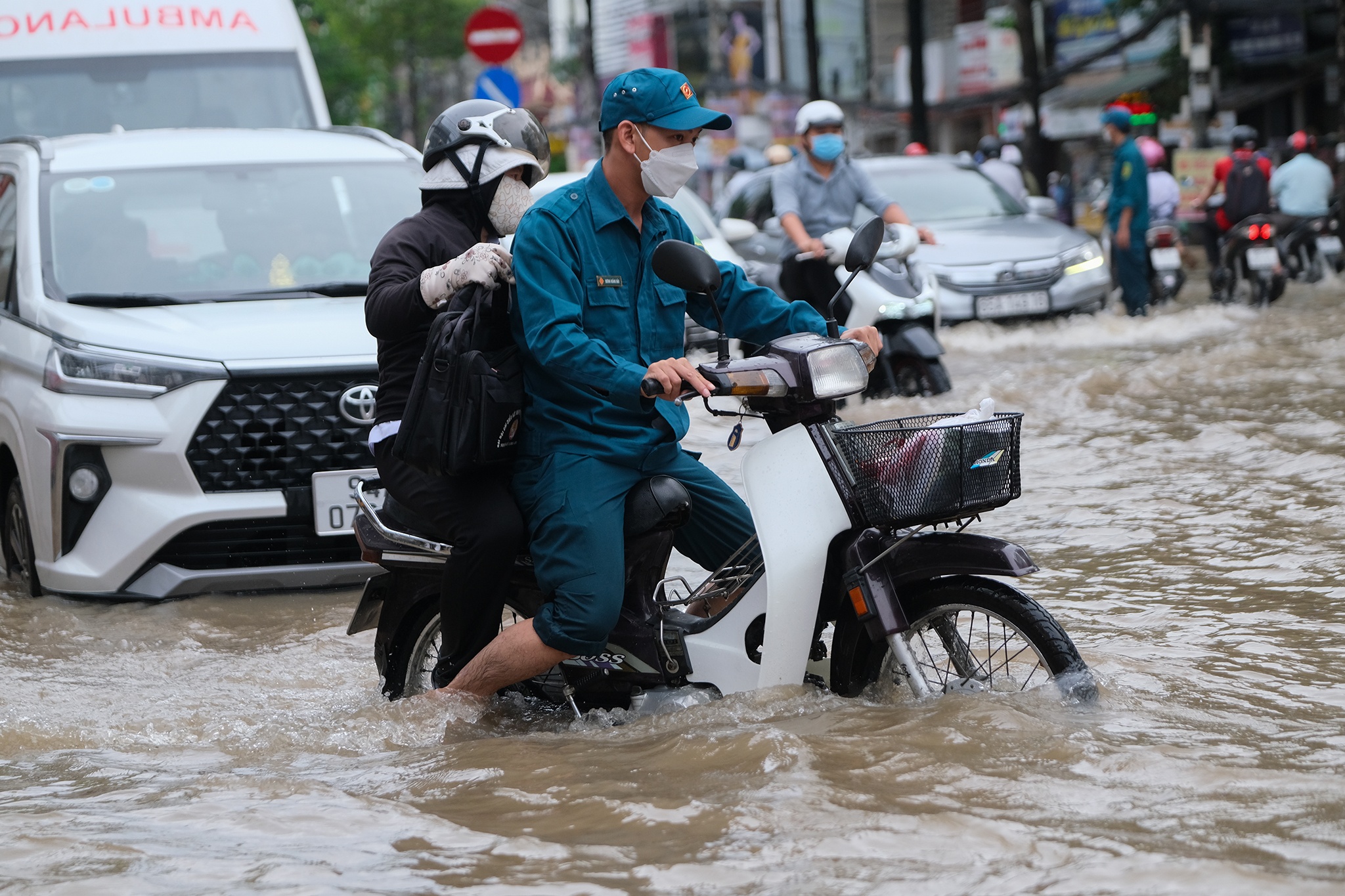 Cong an giup dan anh 5