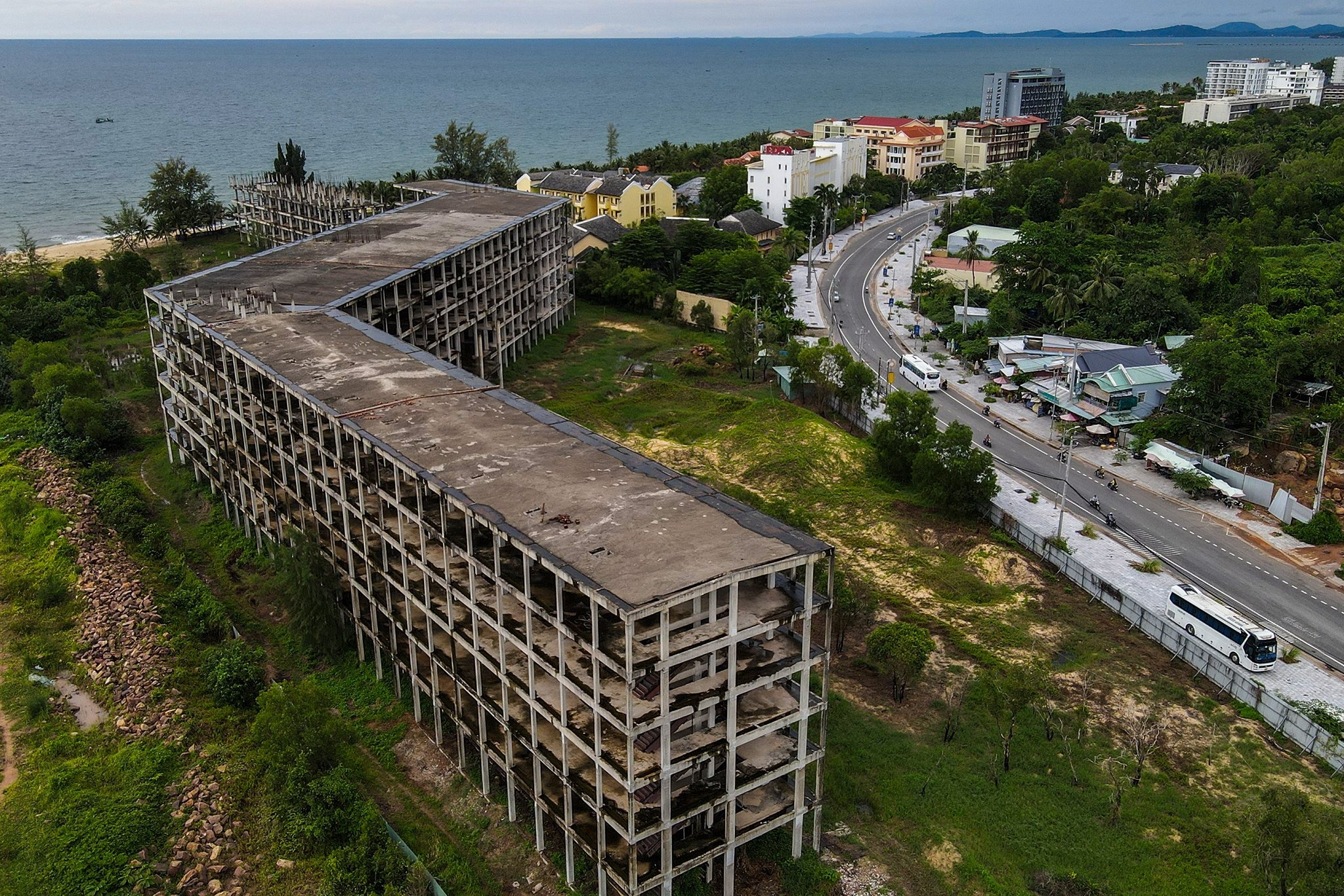 Khach san 5 sao bo hoang nhieu nam o Phu Quoc hinh anh