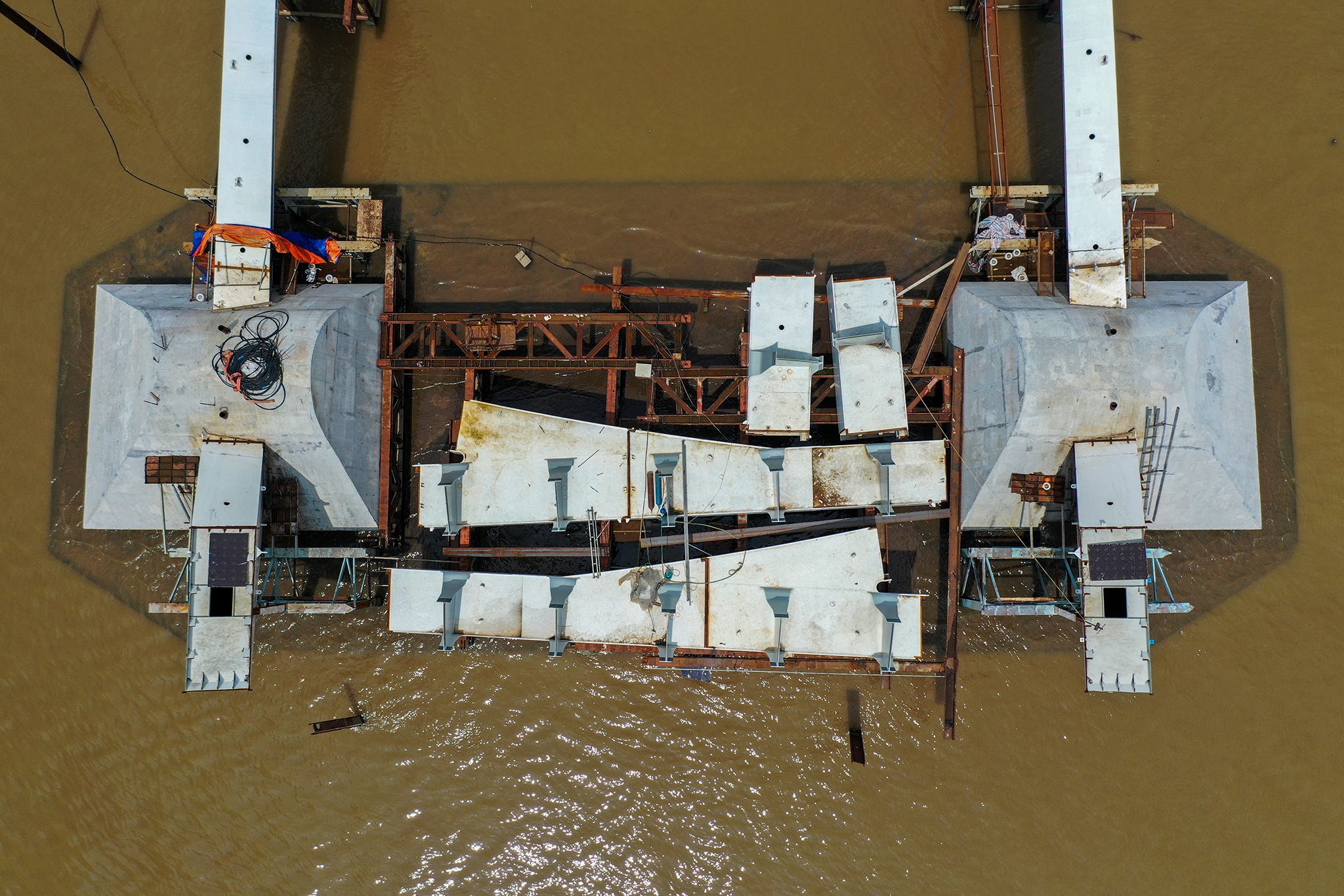 Cau 791 ty o Can Tho cham tien do, cong truong vang ve hinh anh