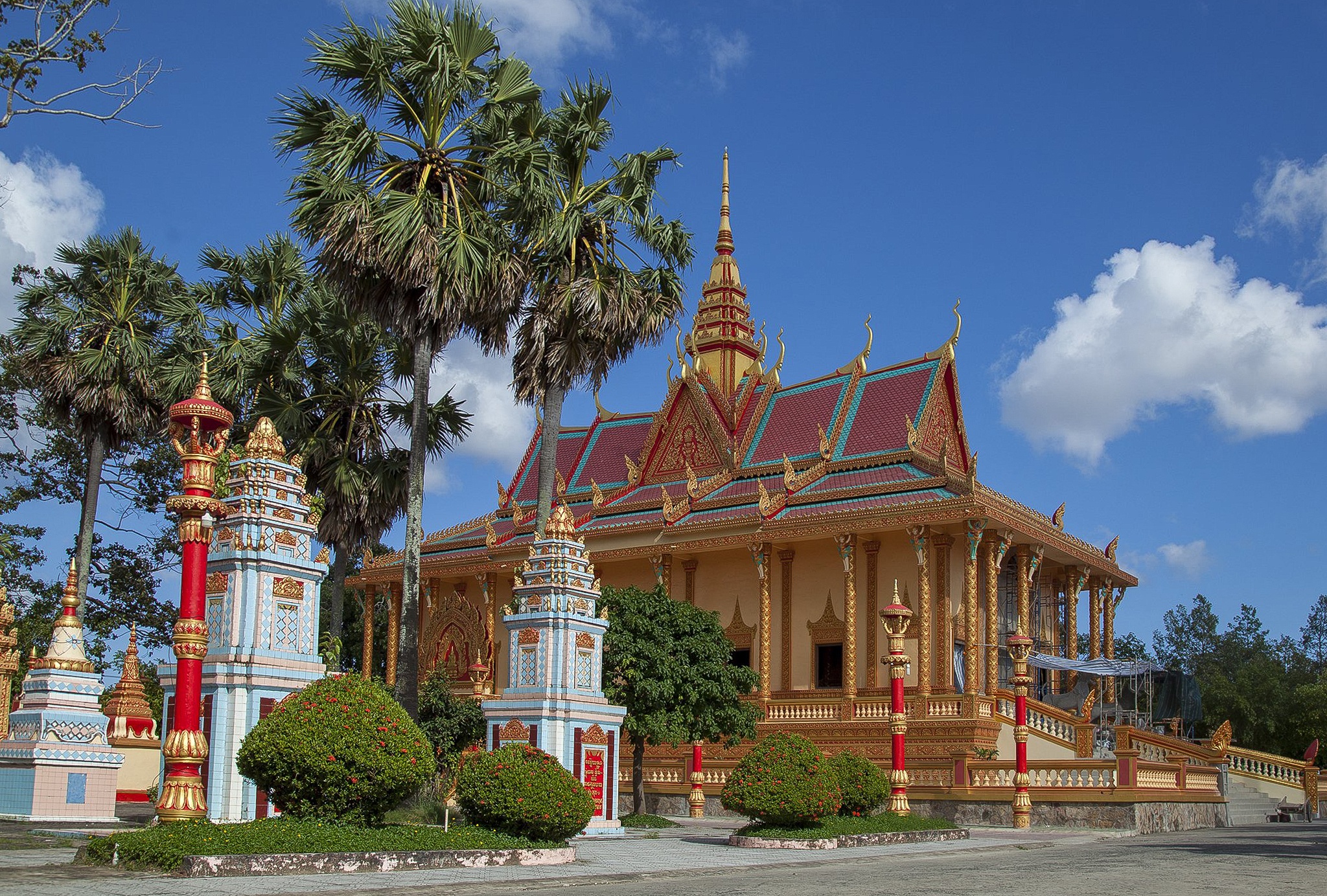 Chua Khmer hon 130 nam tuoi sap thanh diem du lich tieu bieu DBSCL hinh anh