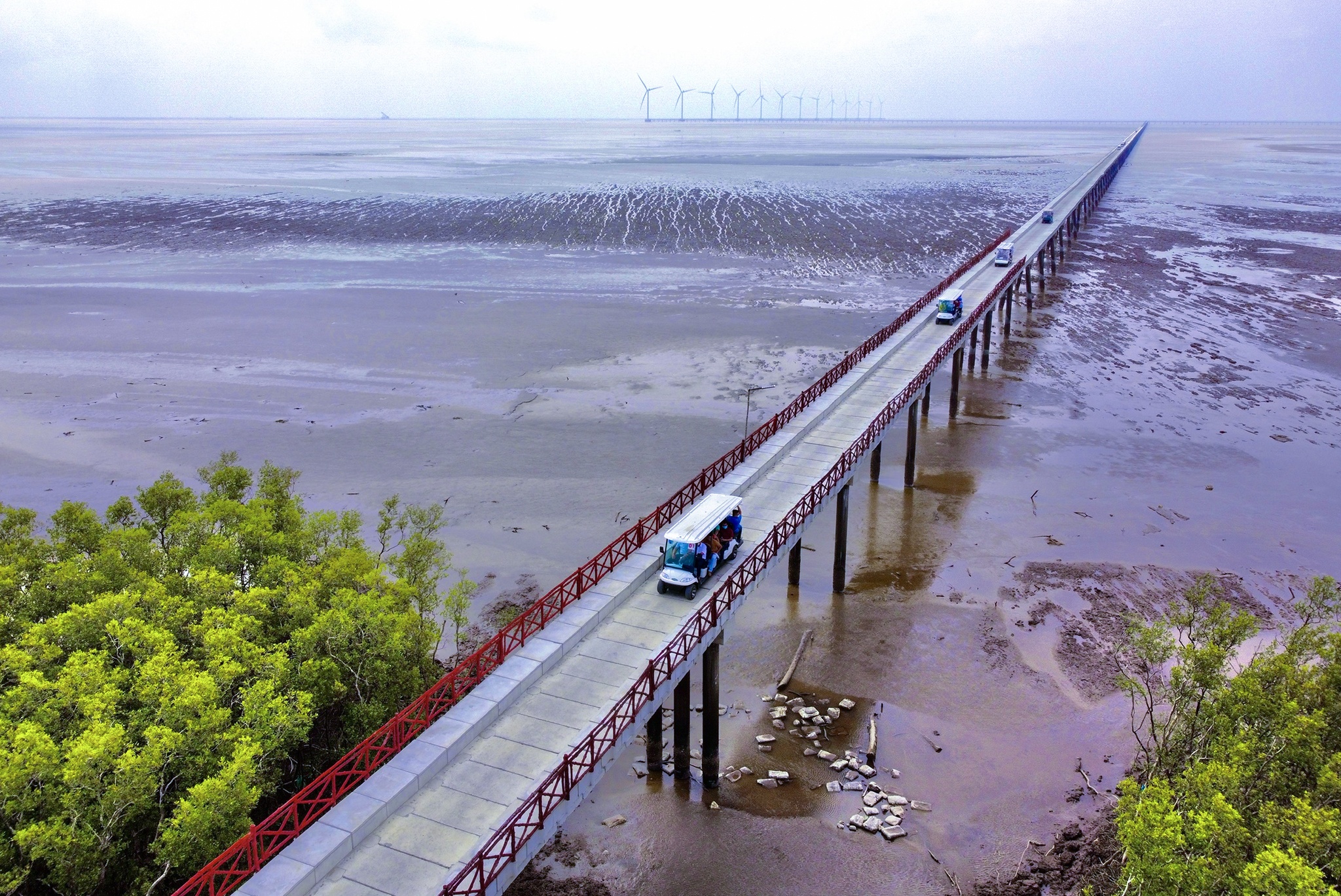 Du lich dien gio anh 7