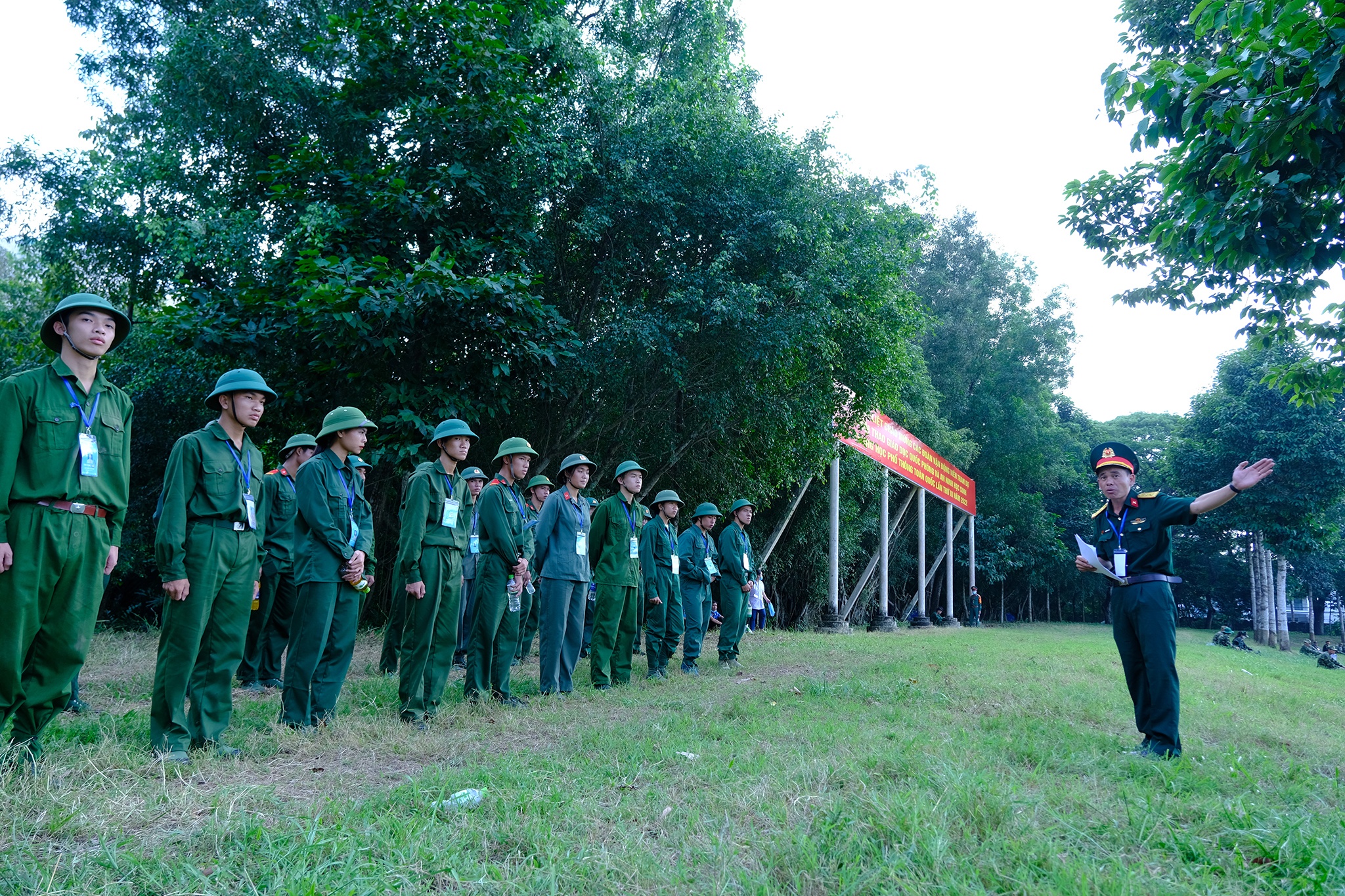 Giao duc quoc phong anh 14