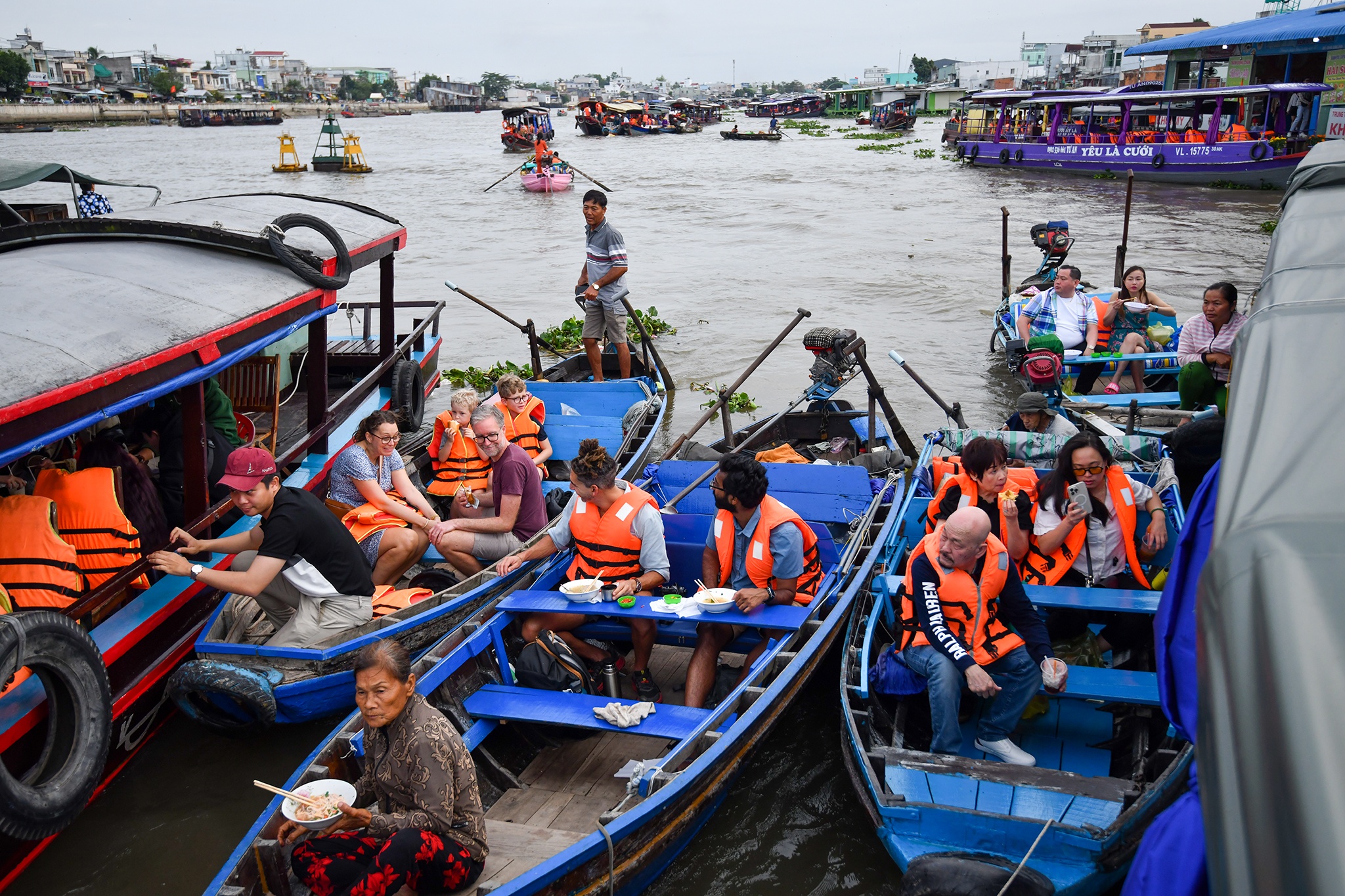 Cho noi ngay Tet anh 7