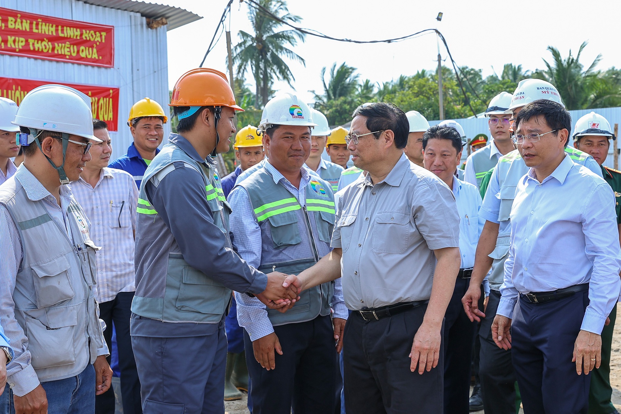 Cau Rach Mieu 2 anh 1