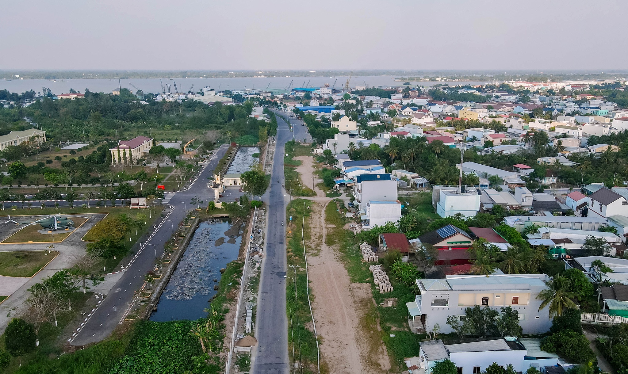 Vanh dai san bay anh 12