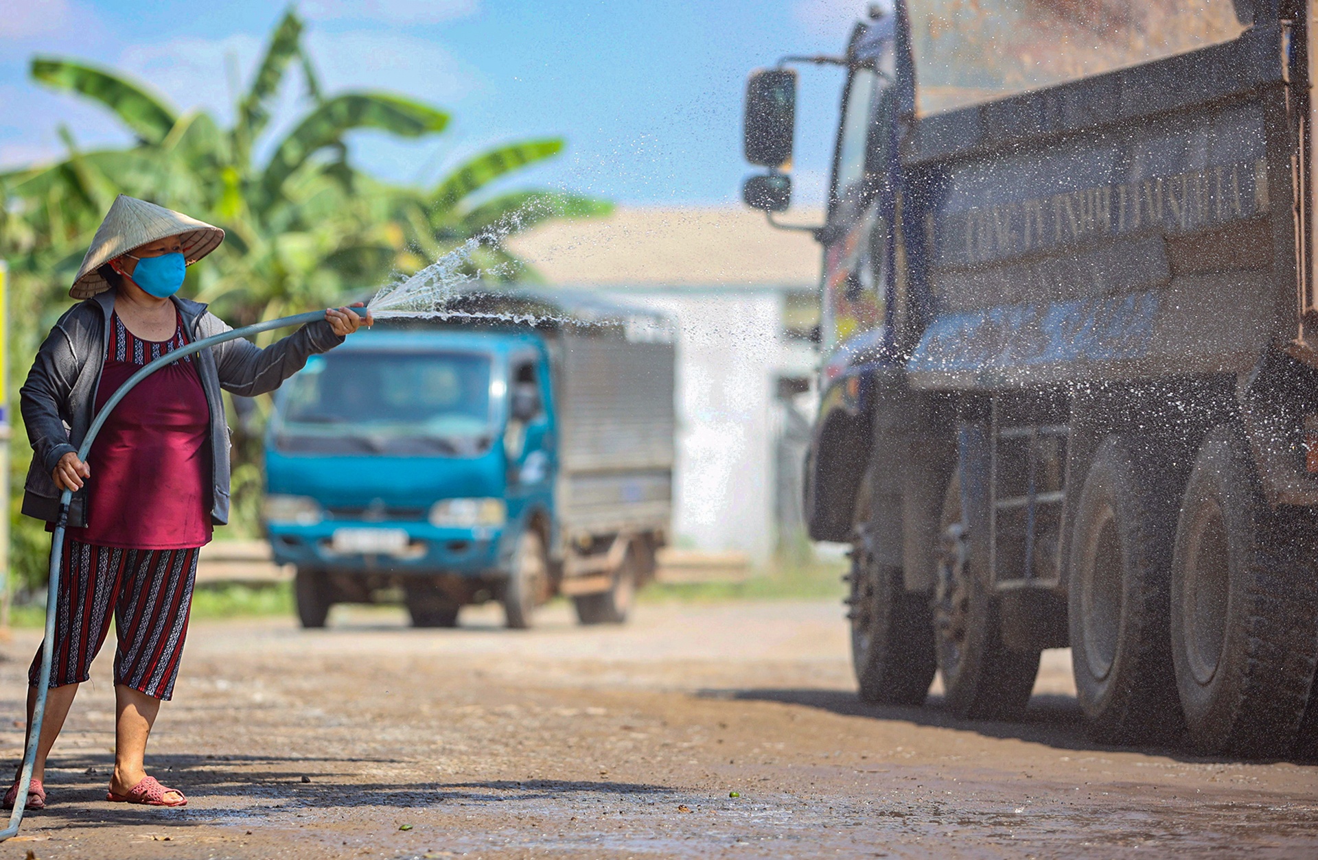 Ben thuy mien Tay anh 4