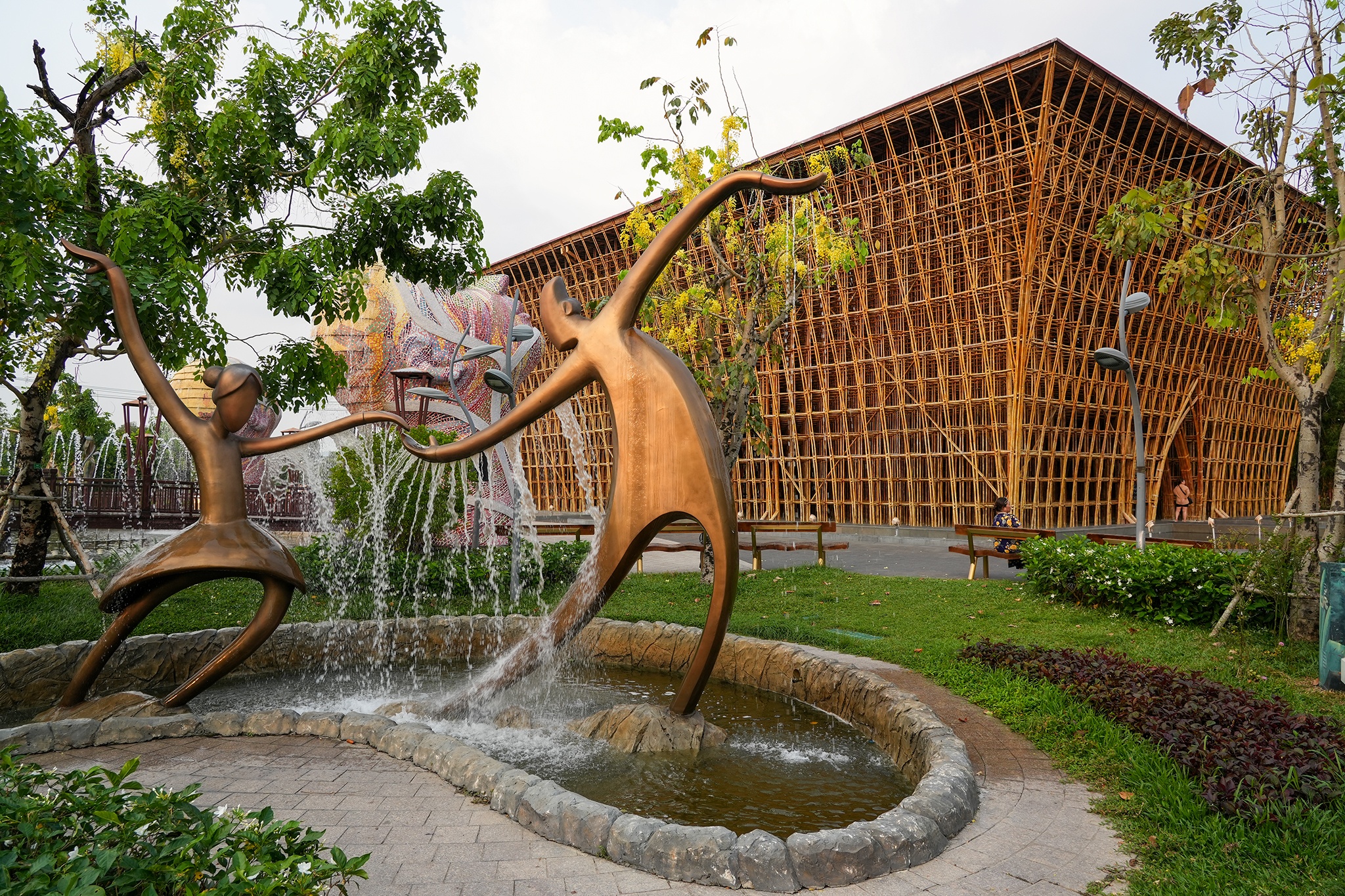 Nha tre Grand World anh 6