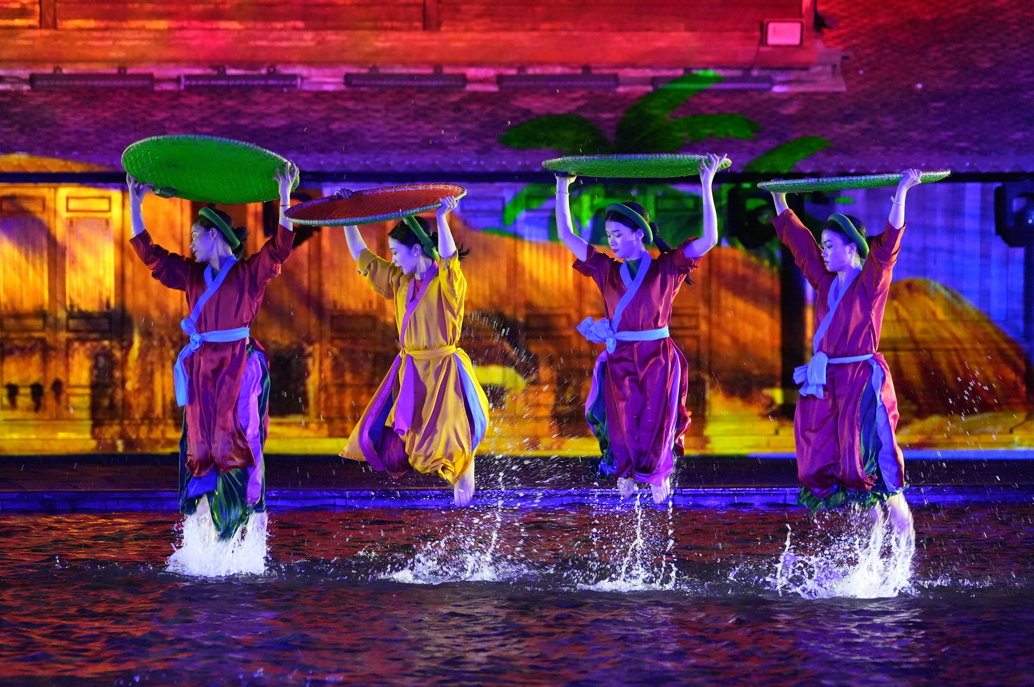 Tinh hoa Viet Nam anh 3