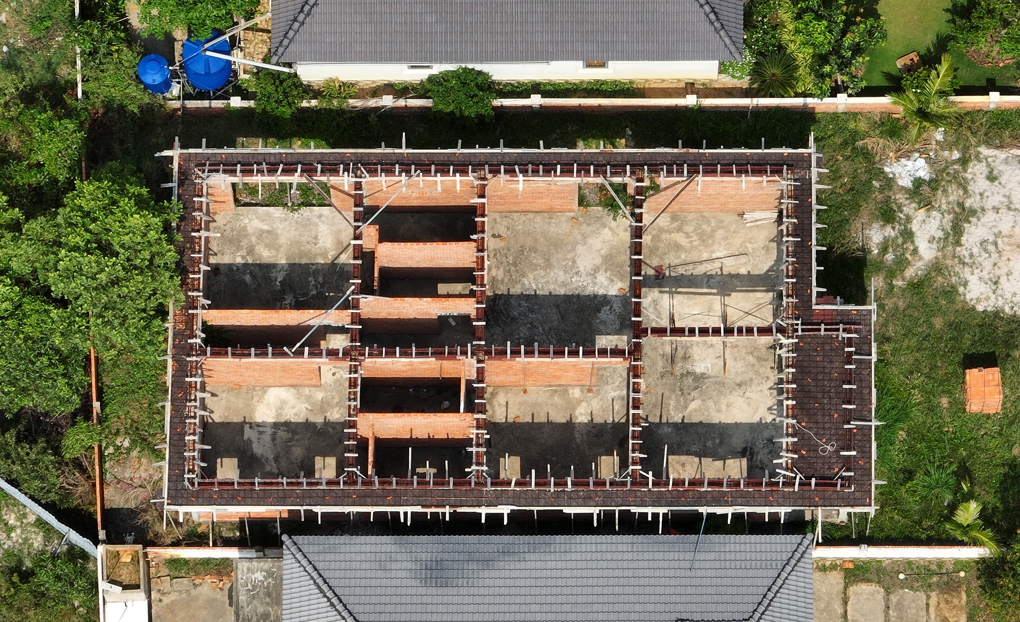 79 can biet thu anh 13