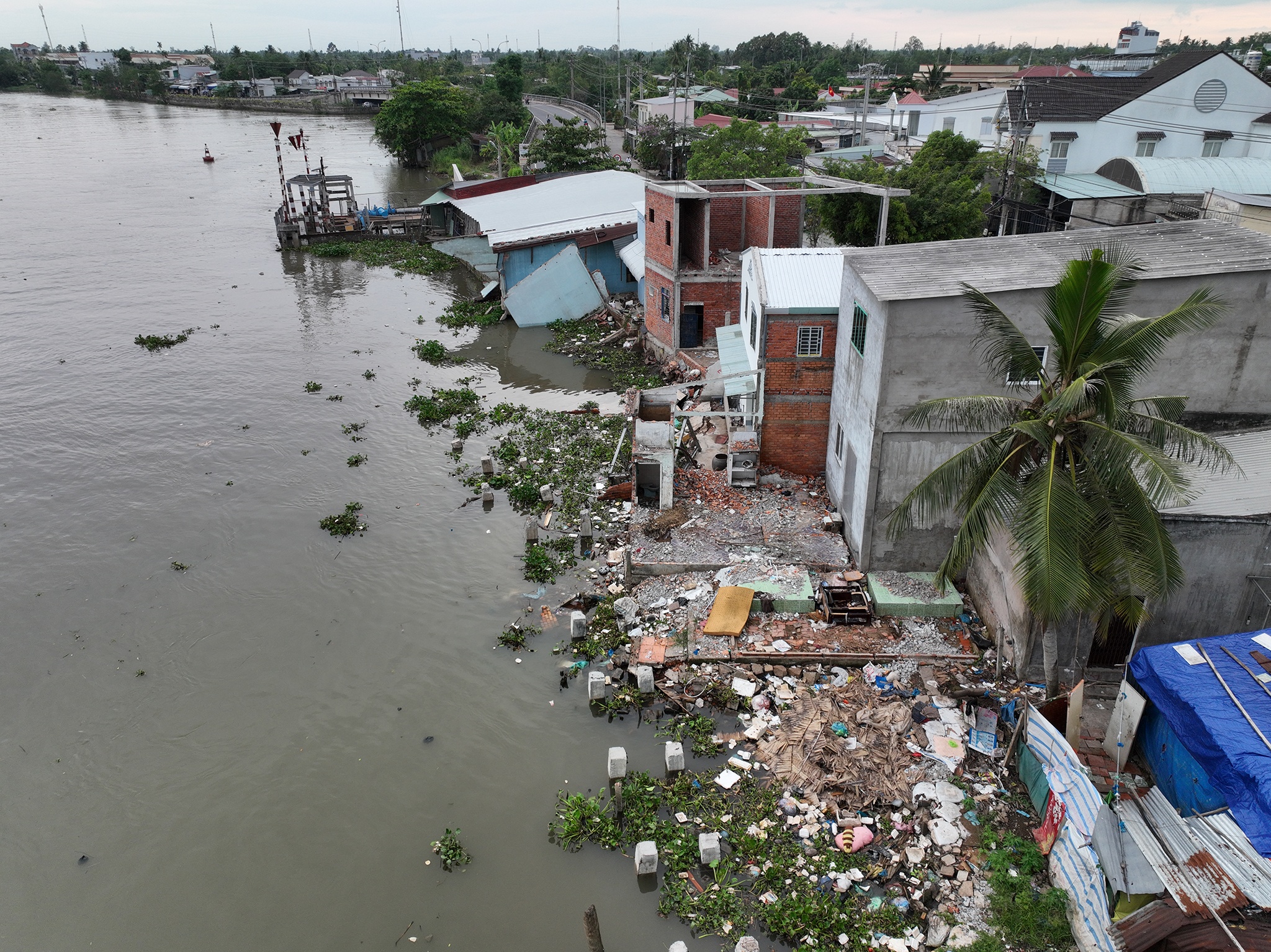 Sat lo Phong Dien anh 11