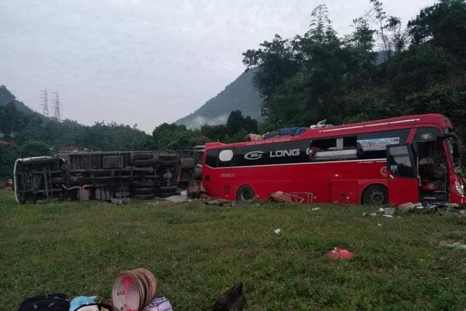 tai dam xe khach o Hoa Binh anh 1