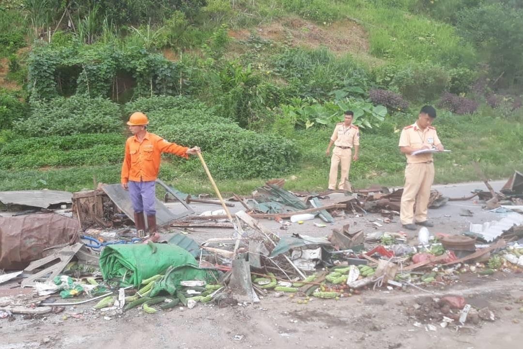 tai dam xe khach o Hoa Binh anh 6