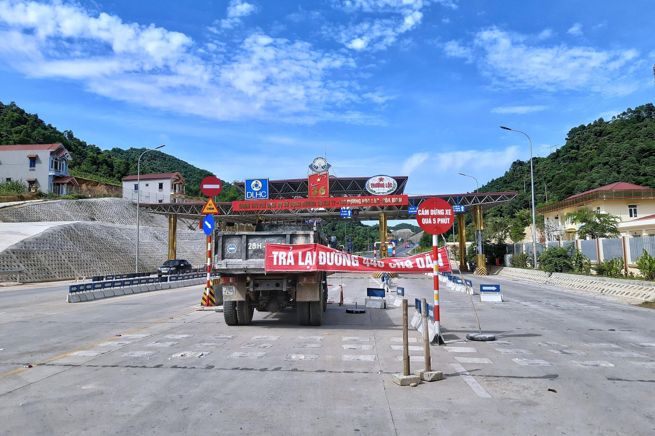 Phản đối BOT Hòa Lạc ảnh 1 Phan doi BOT Hoa Lac anh 1