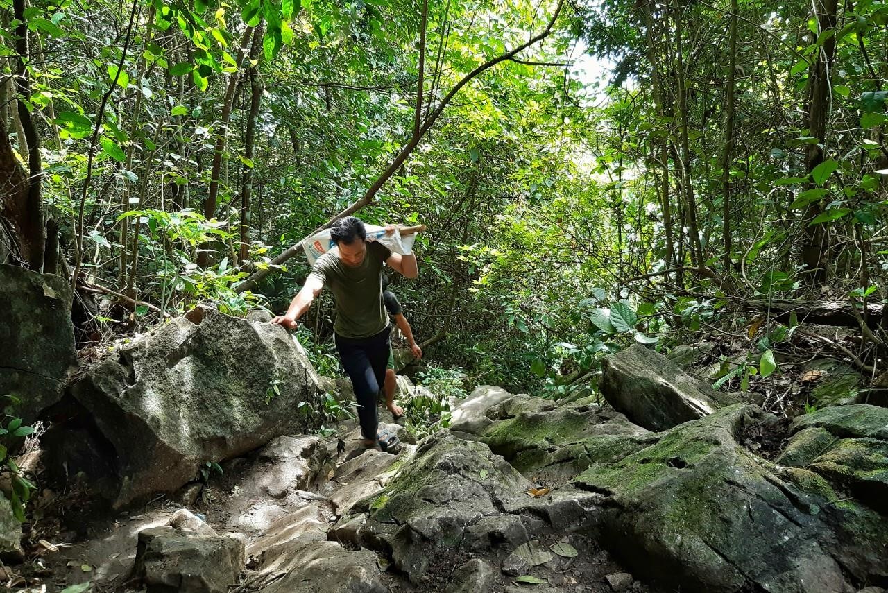 Cảnh núi rừng Yên Bái nham nhở ảnh 8 Canh nui rung Yen Bai nham nho anh 8