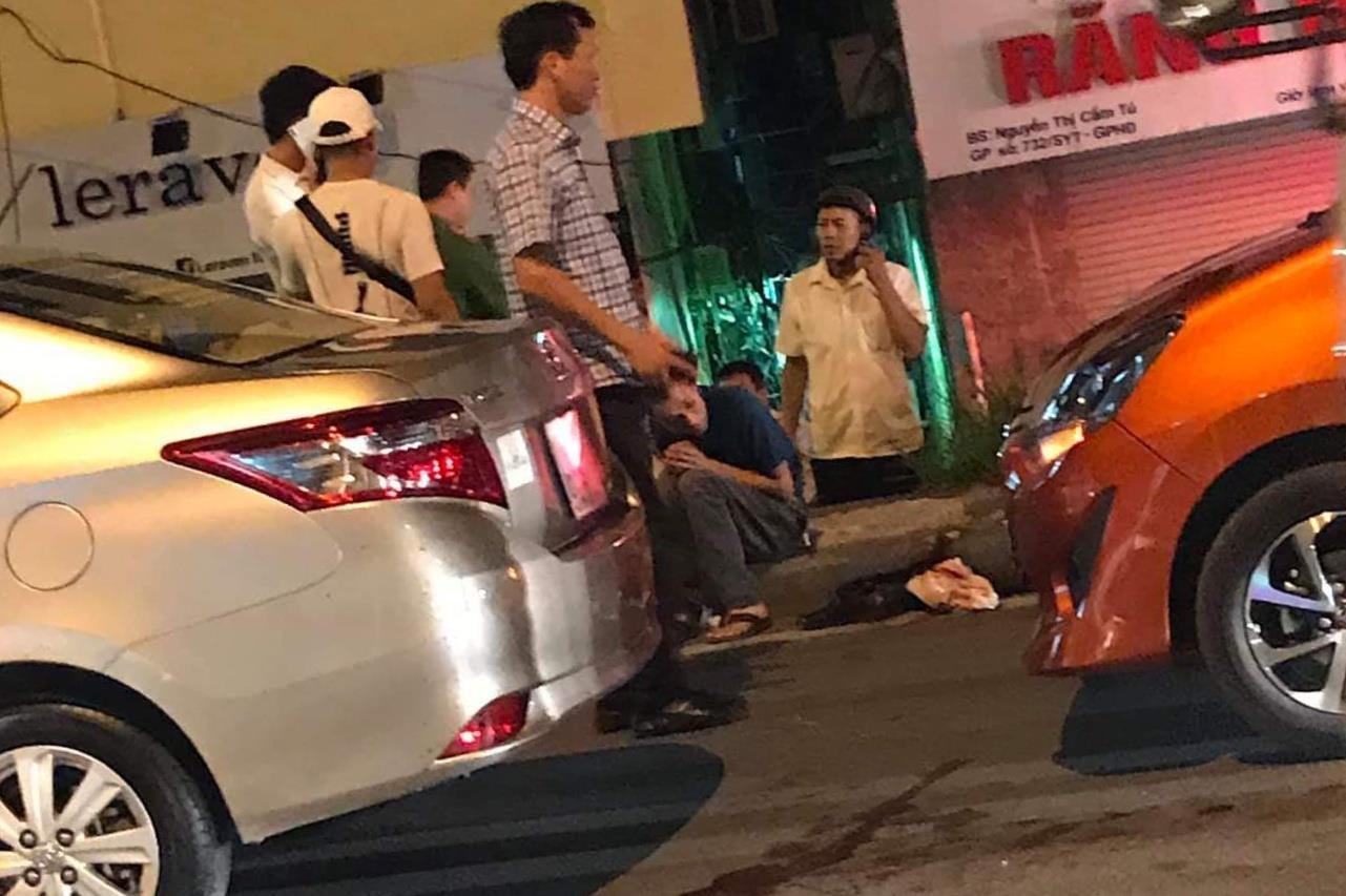 tai xe Vios bi dam trong thuong anh 1