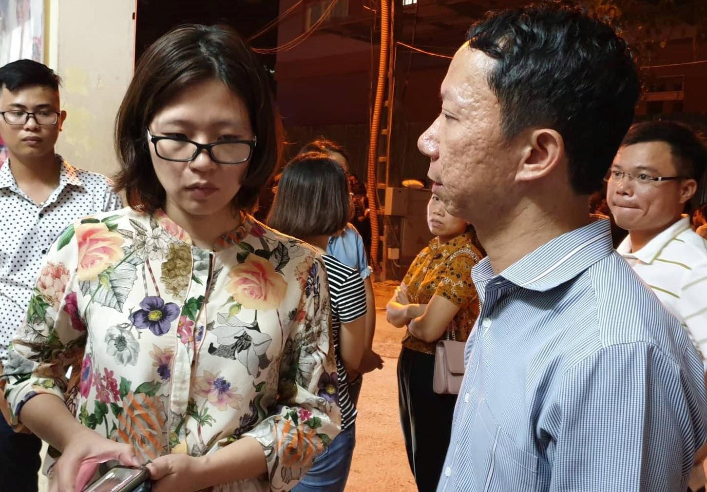 hoc sinh lop 1 truong gateway bi bo quen tren xe anh 3