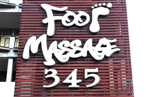 Chay quan massage, nhieu nguoi hot hoang bo chay hinh anh