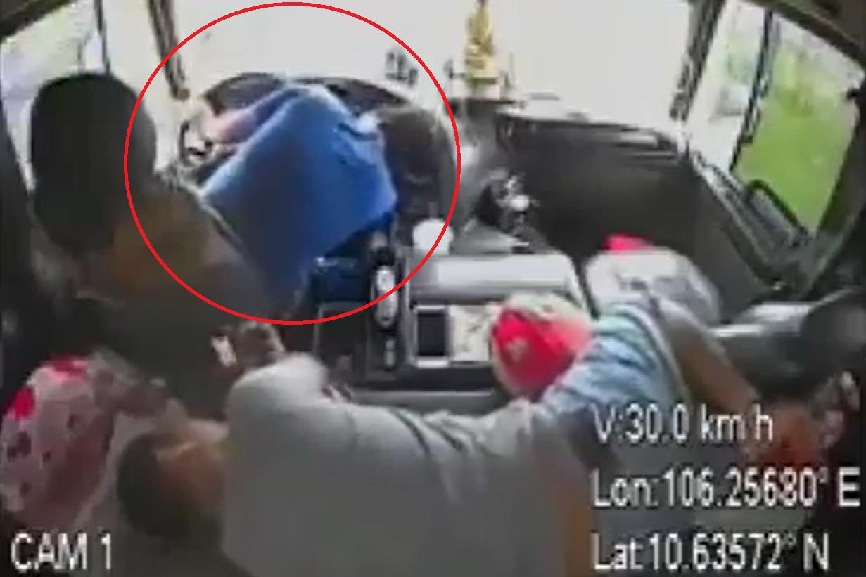 Tai xe dot quy long an anh 1