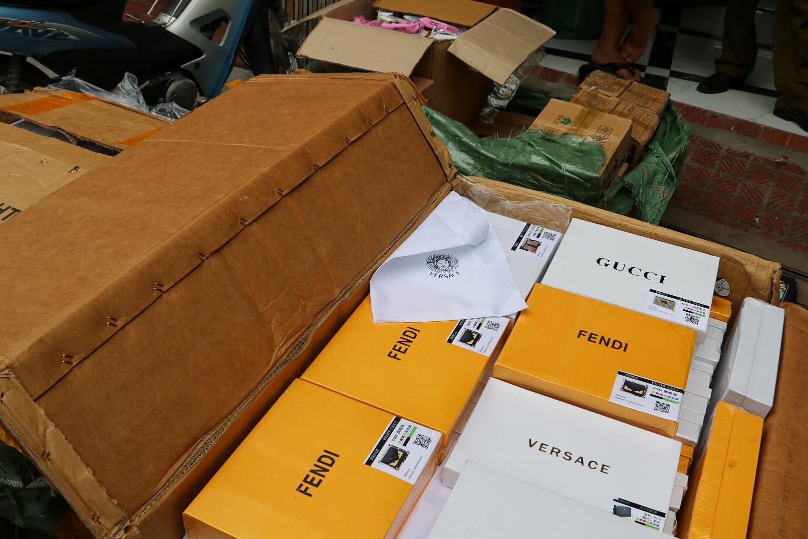 Banh keo nhap lau anh 2