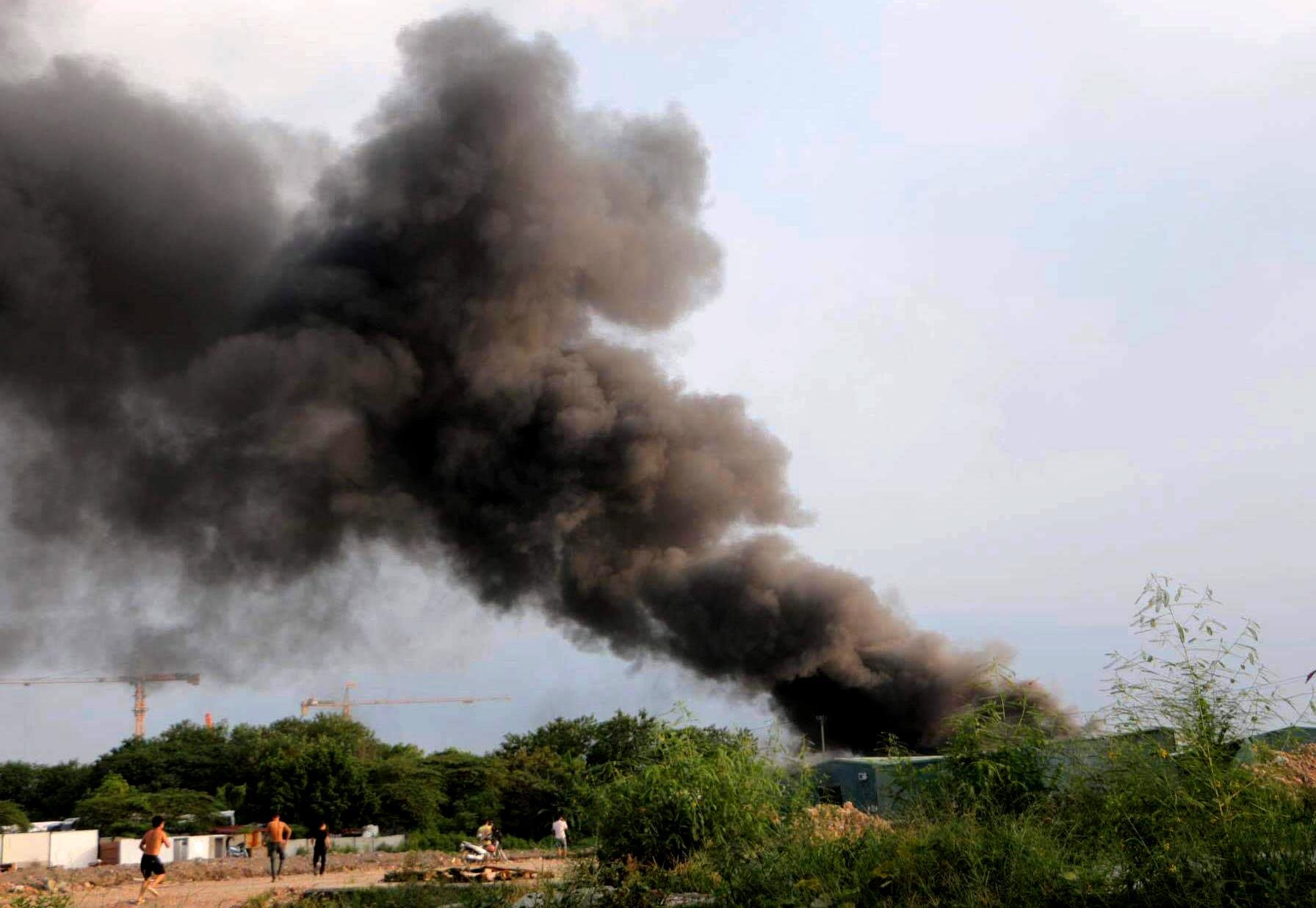 Chay nha xuong o Thanh Tri anh 1