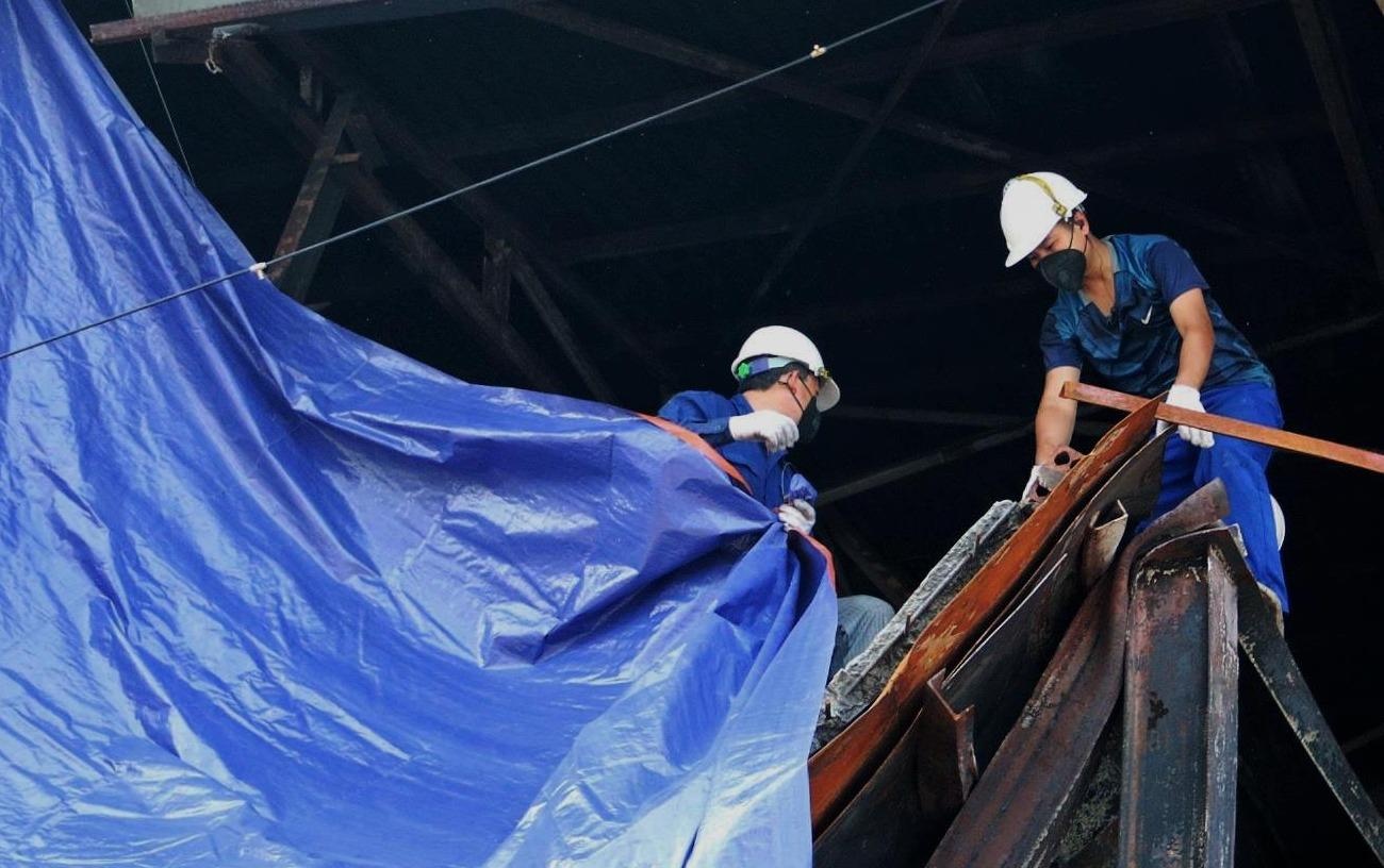 8 ngay sau vu chay o Rang Dong, hien truong moi duoc phu bat hinh anh