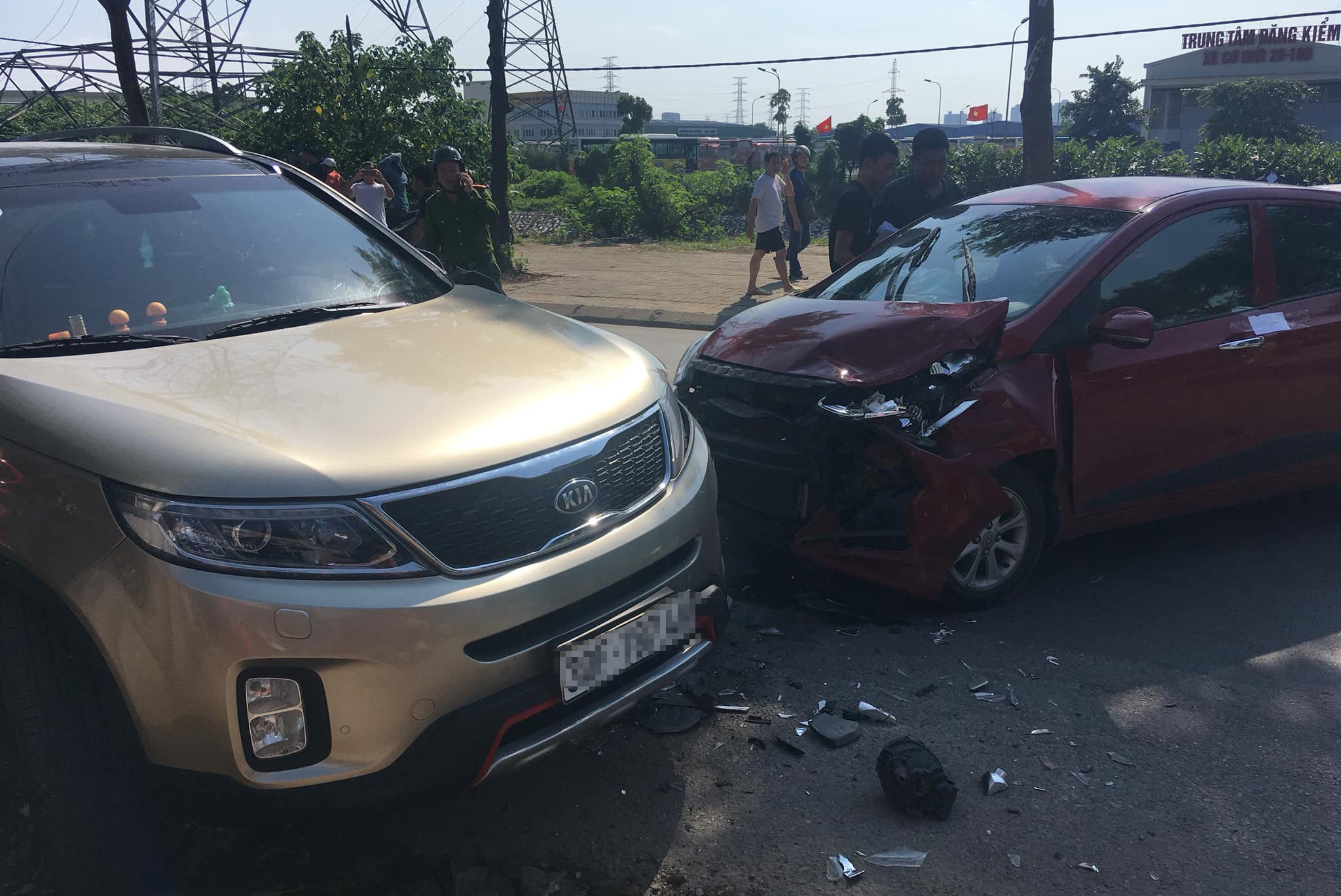 Dau dau xe 7 cho, tai xe oto 5 cho tu vong hinh anh