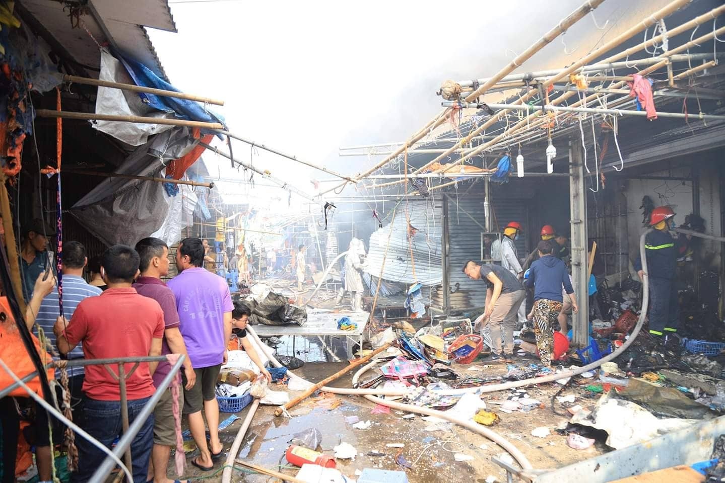 Cháy chợ Tó ảnh 1 Chay cho To anh 1