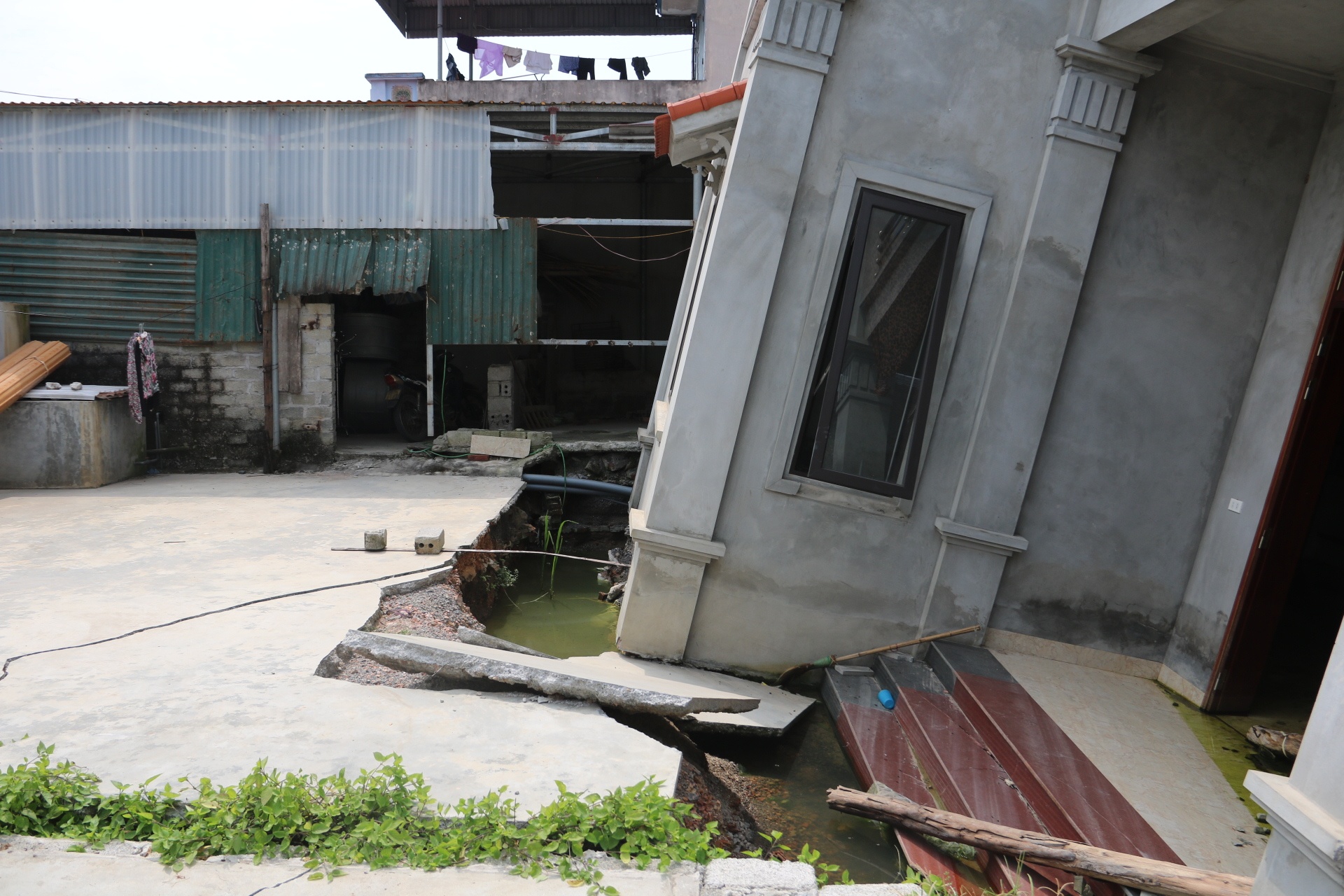 Ho tu than sut nha My Duc anh 4