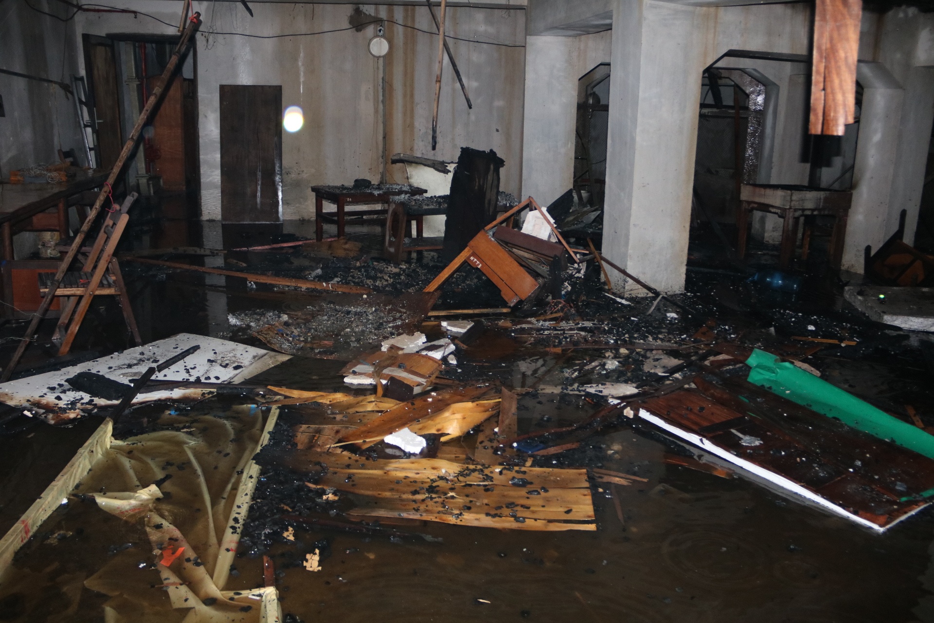 Chay cung Van hoa huu nghi Viet Xo anh 5