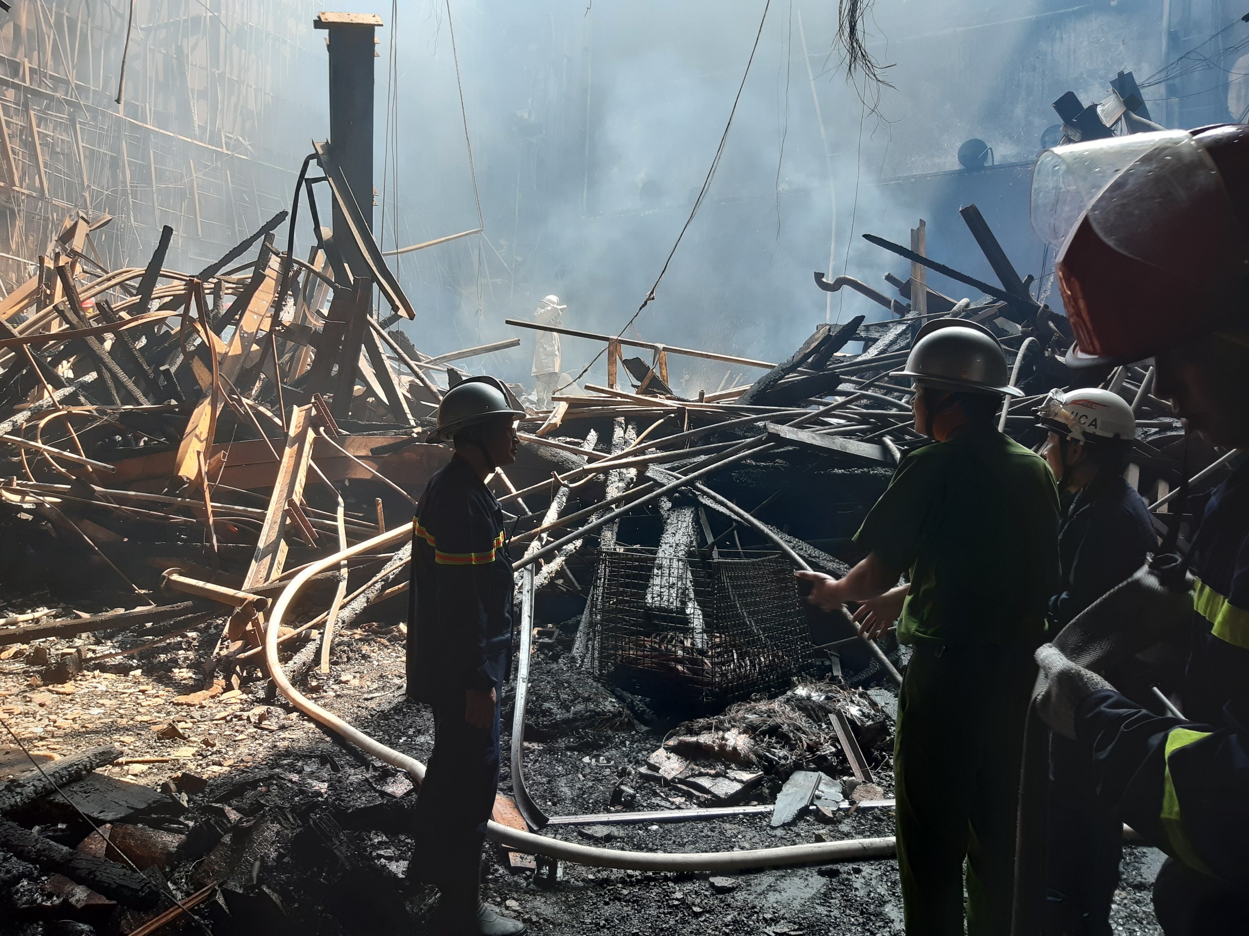 Chay cung Van hoa huu nghi Viet Xo anh 6