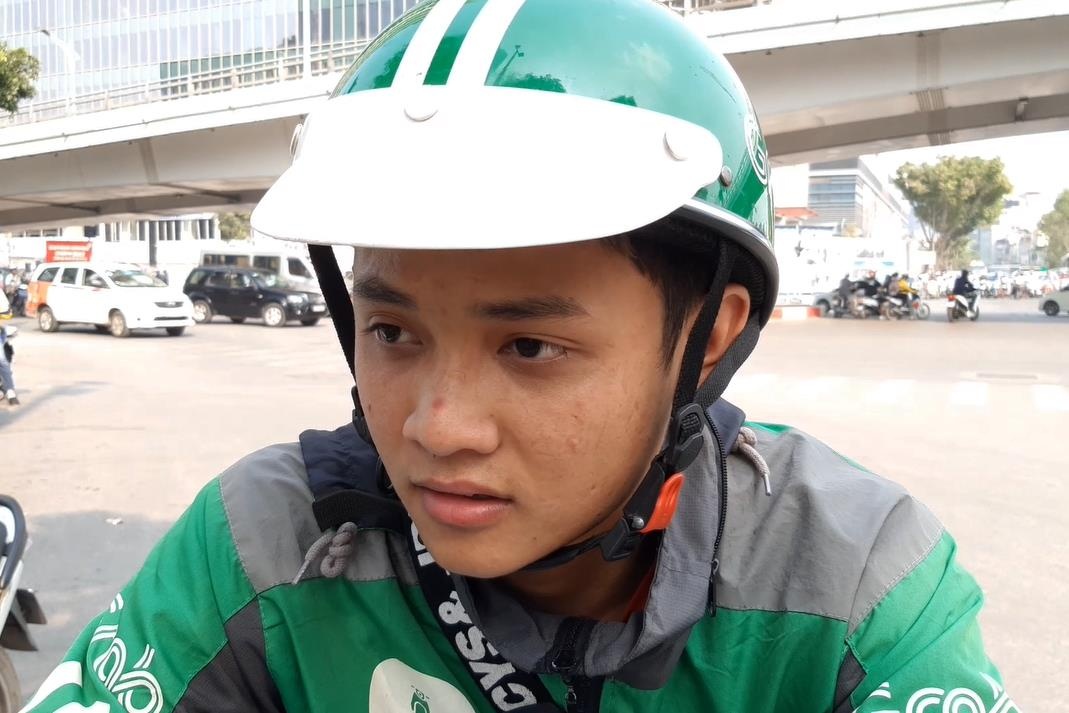 Tai xe cong nghe hoang mang sau vu nam sinh 18 tuoi bi sat hai hinh anh